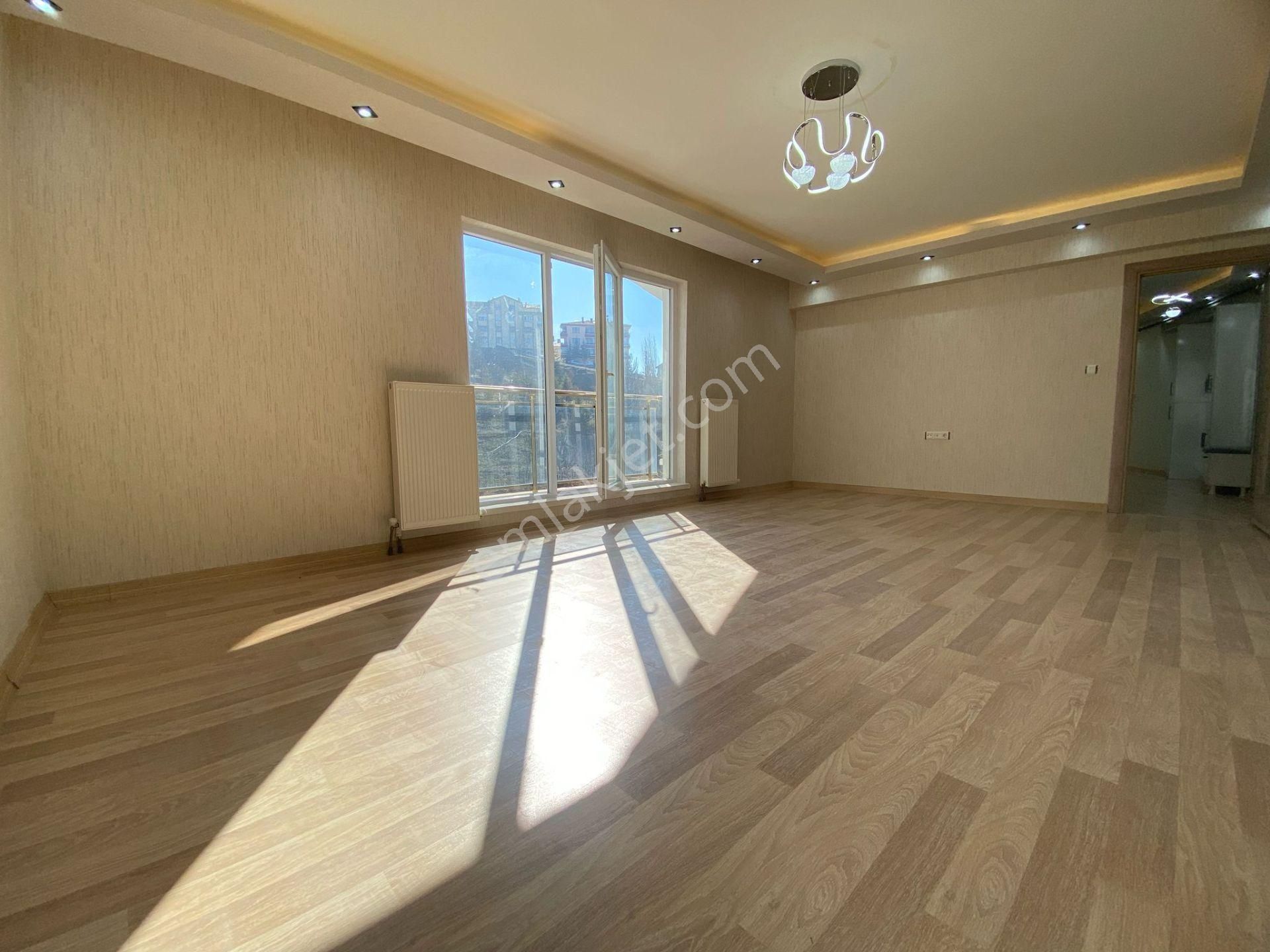 Karakaya'da Botanik Park Manzaralı 3+1 Daire - Görsel 11