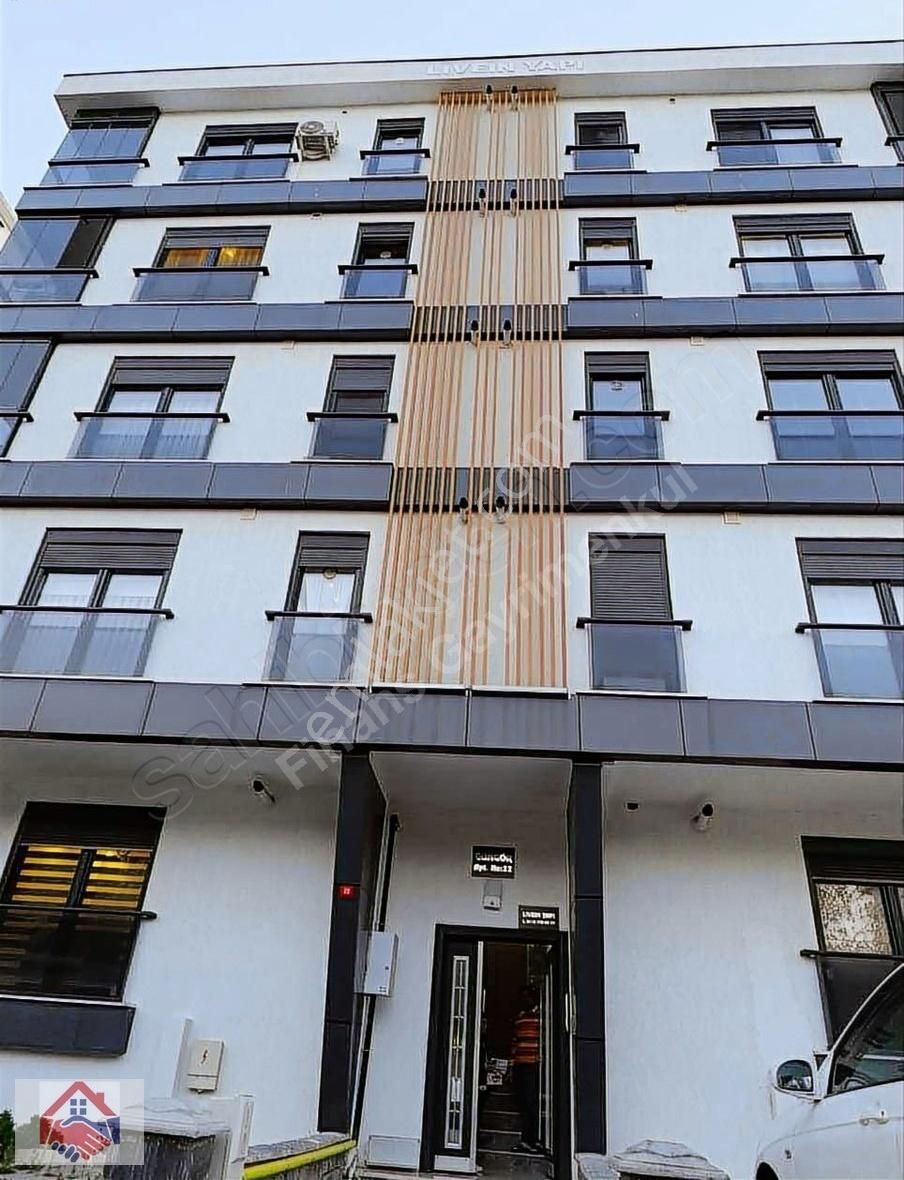 Maltepe Cevizli Satılık Daire Maltepe Cevizli Mah. 1+1 Satılık Daire آپارتمان مبله 1+1