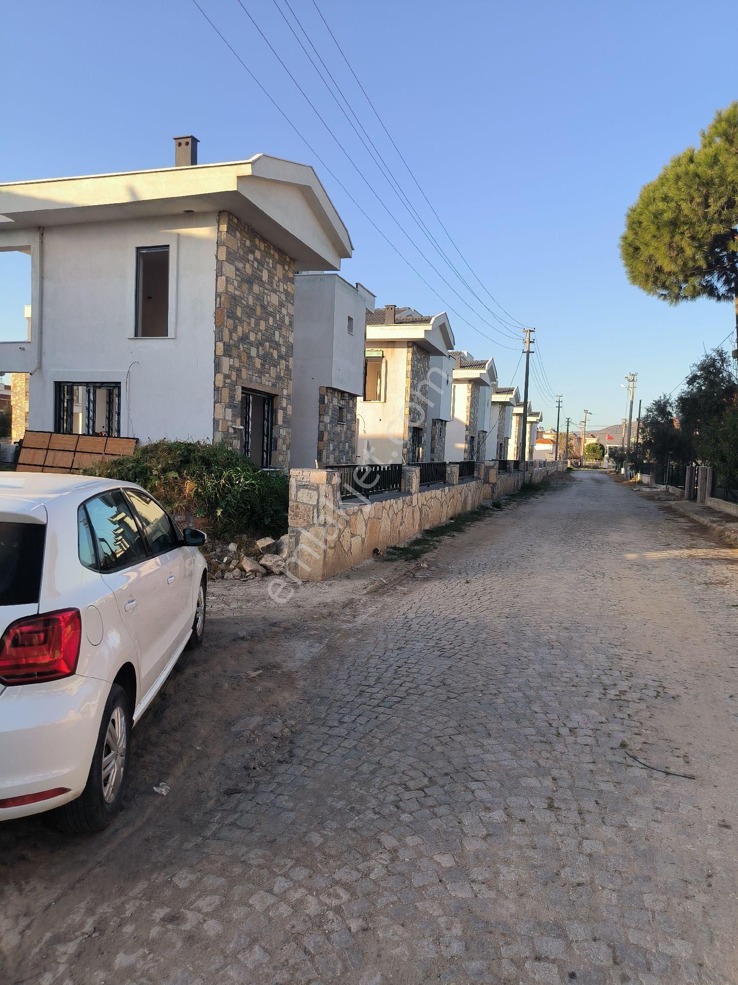 Ays Den Salihlerde Satılık Villa - Görsel 4