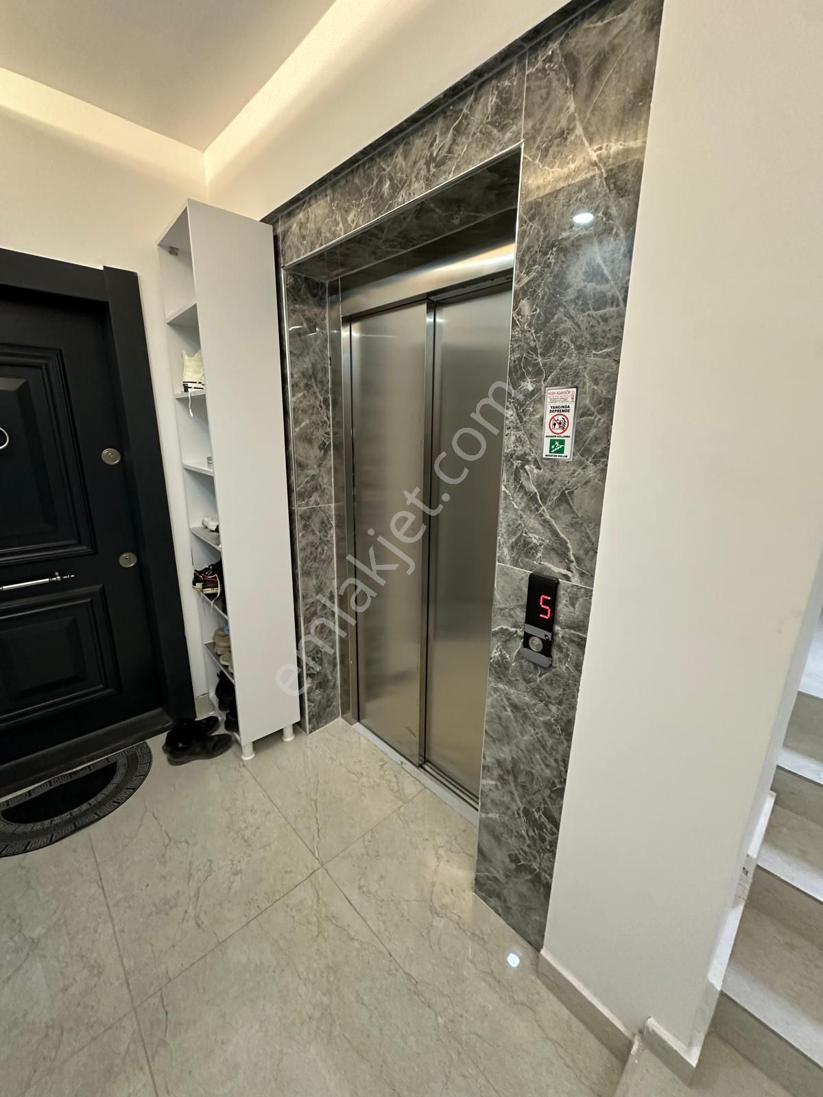 Truva'dan İstiklal'de Satılık 2+1 Tarzında 2 Balkonlu Lüks Daire - Görsel 5