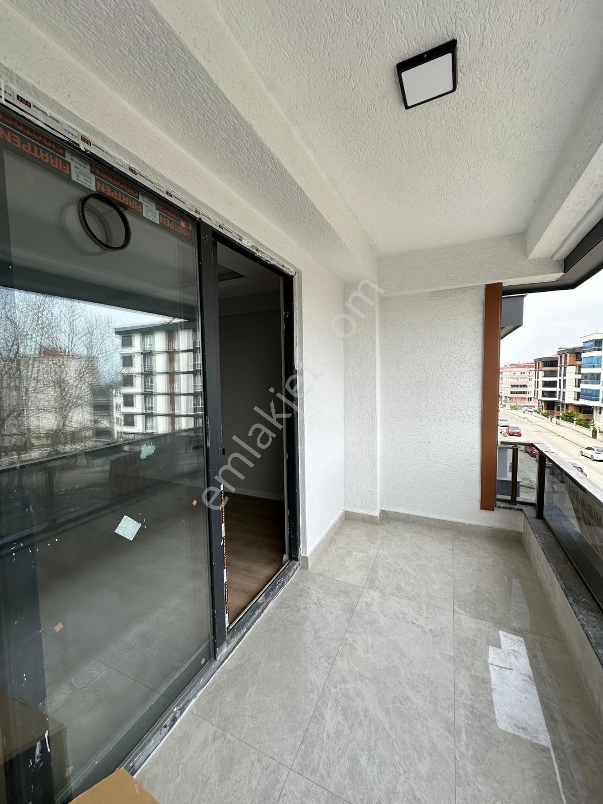 Truva'dan İstiklal'de Satılık 2+1 Tarzında 2 Balkonlu Lüks Daire - Görsel 11