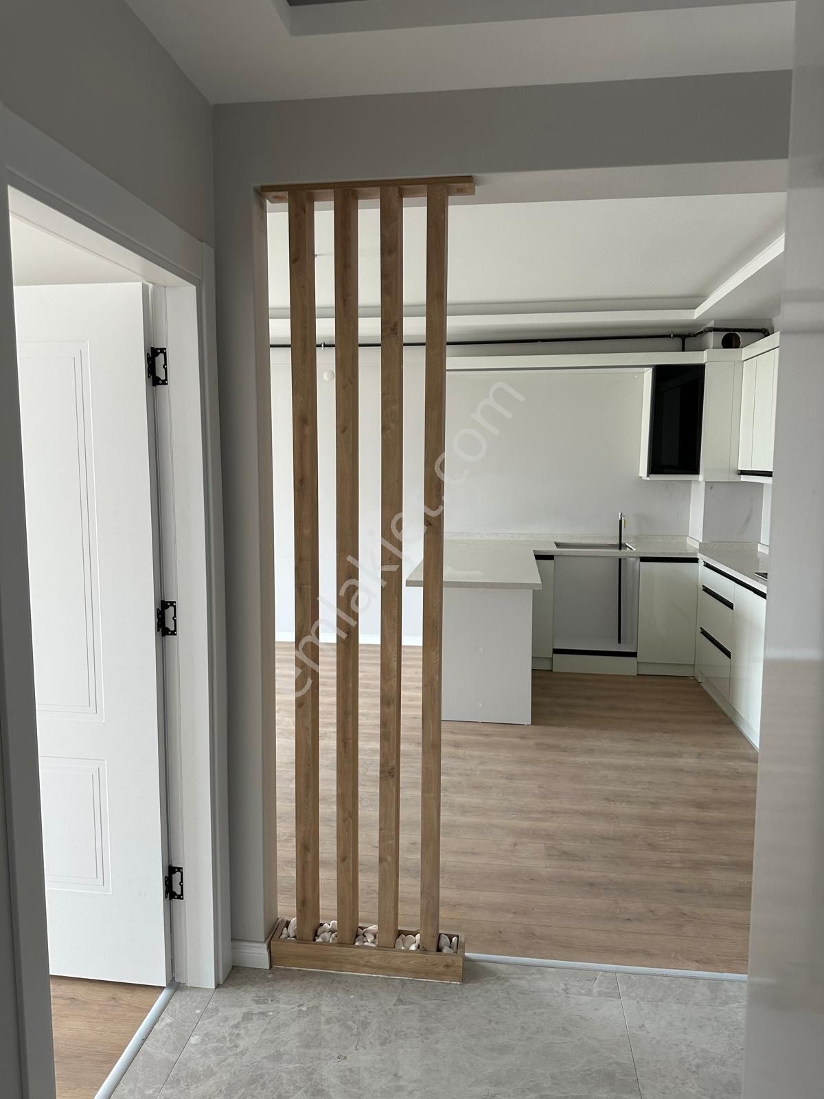 Truva'dan İstiklal'de Satılık 2+1 Tarzında 2 Balkonlu Lüks Daire - Görsel 9