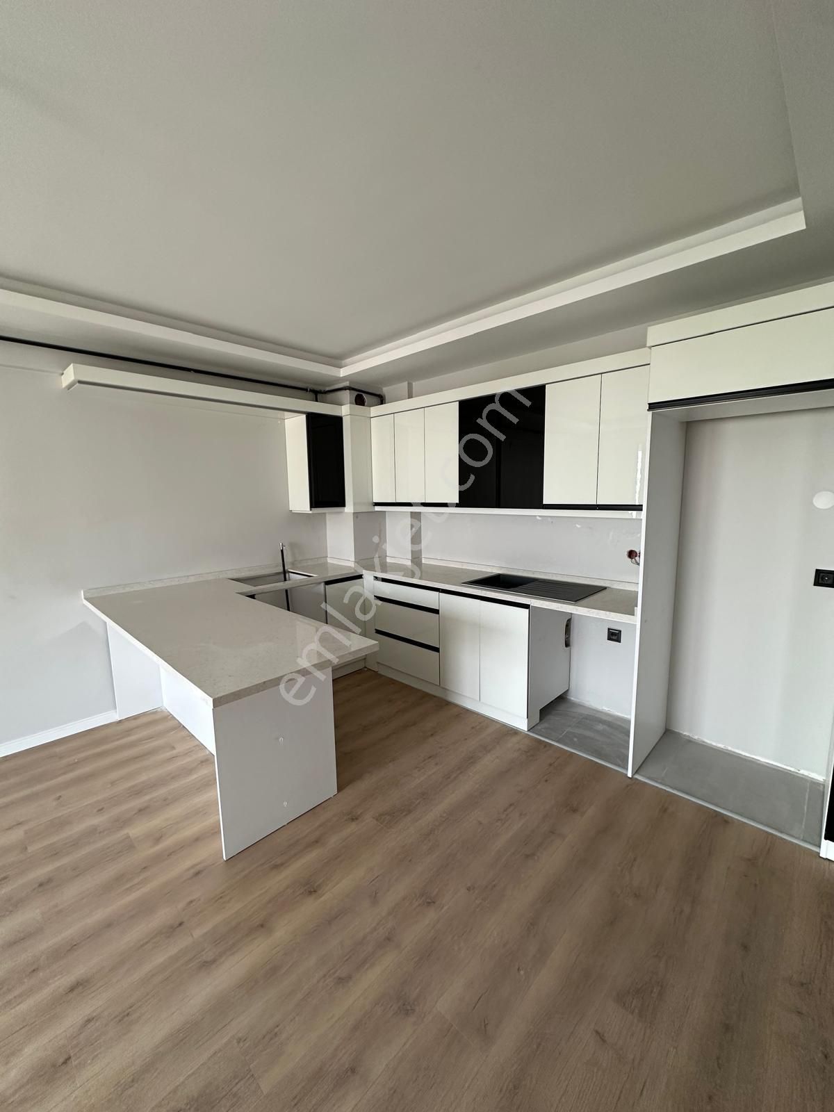 Truva'dan İstiklal'de Satılık 2+1 Tarzında 2 Balkonlu Lüks Daire - Görsel 13