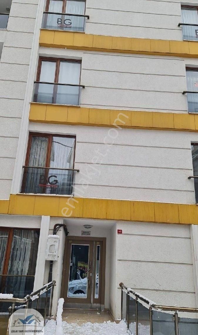 Çekmeköy Alemdağ Satılık Daire Çekmeköy Alemdağ Da Acil Satılık Daıre