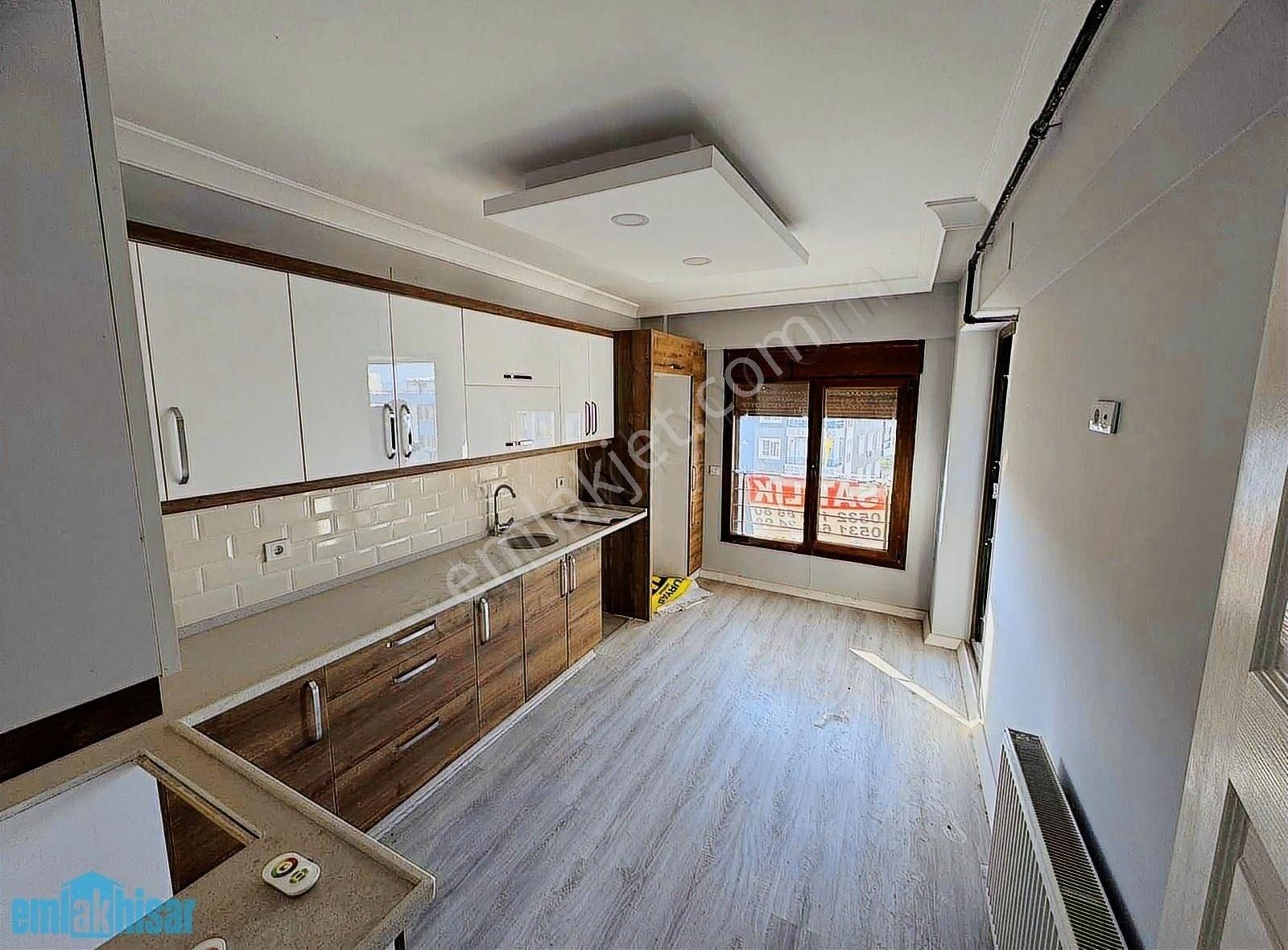 Akhisar Atatürk Mh.prestij Caddesi Satılık 5+1 Lüx Dublex Daire