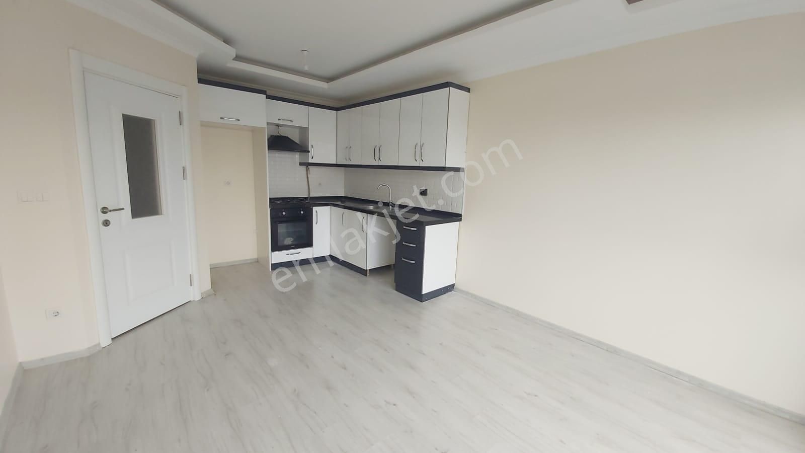 Maltepe Cevizli Kiralık Daire Minibüs Yolu Üzerinde Kiralık 3+1 90 M² Dubleks Daire