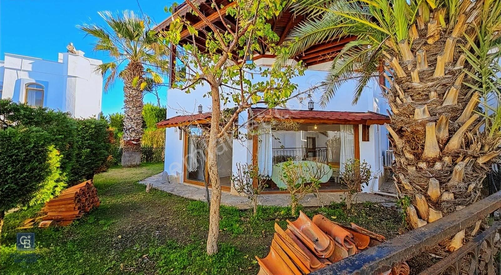 Bodrum Geriş Satılık Villa Bodrum Yalıkavak Deniz Ve Marina Manzaralı 4+1 Villa