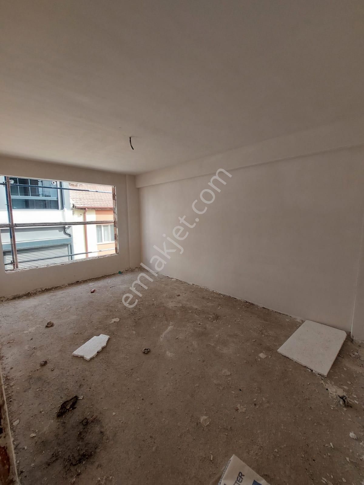 Tepebaşı Çamlıca Satılık Daire Çamlıca Mh Siteler Bölgesinde 105m² Özel Garajlı 2+1 Daire Hs-1