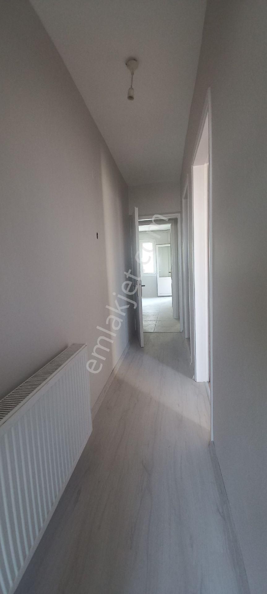 Çiğli Egekent Metroya Yakın Kiralık Daire İzmir Çiğli Egekent Uyum Sitesi Önü Açık Manzaralı Doğalgazlı Daire