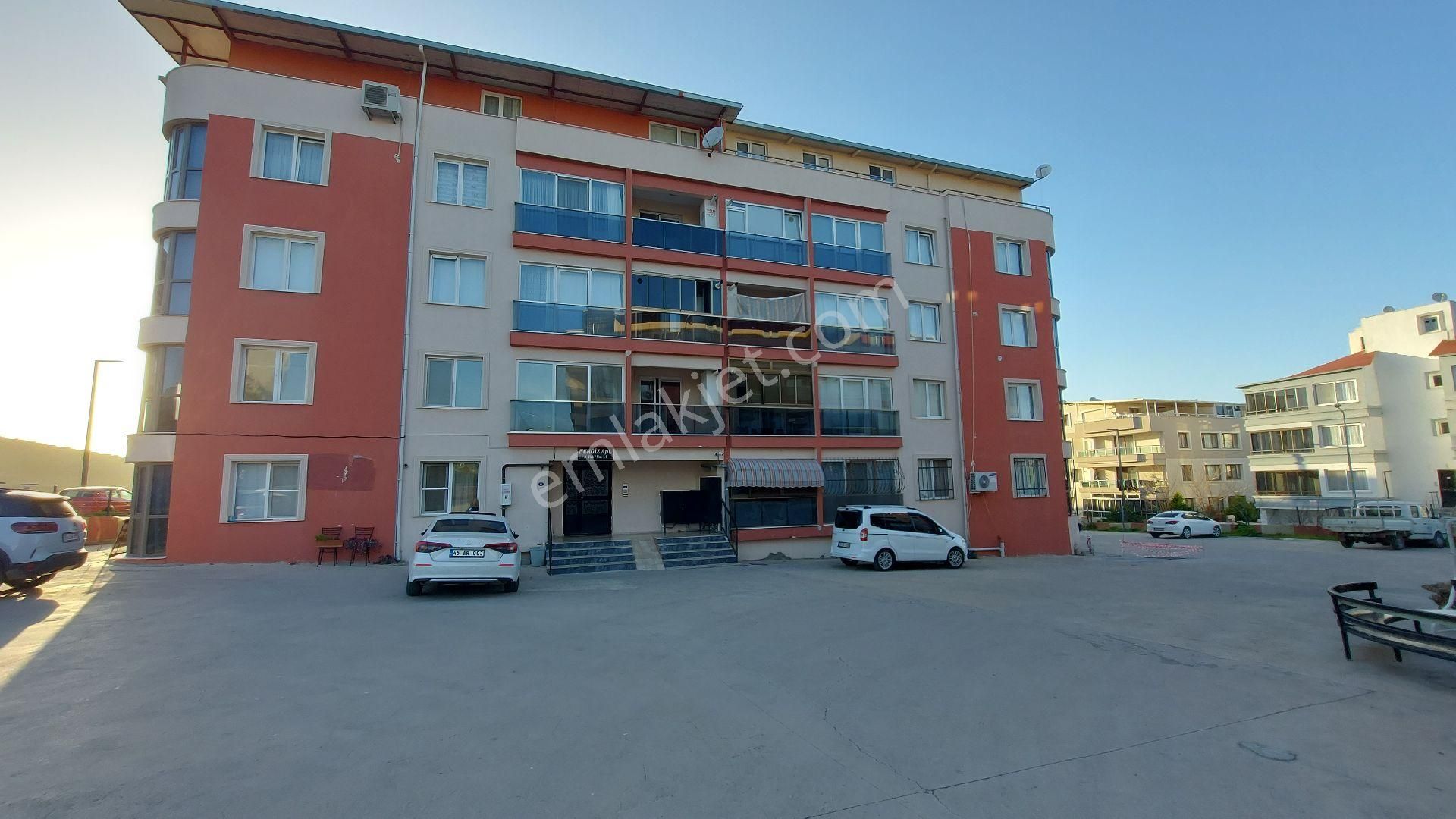 Aliağa Yeni Kiralık Daire 3+1 Doğalgazlı Kombili Daire