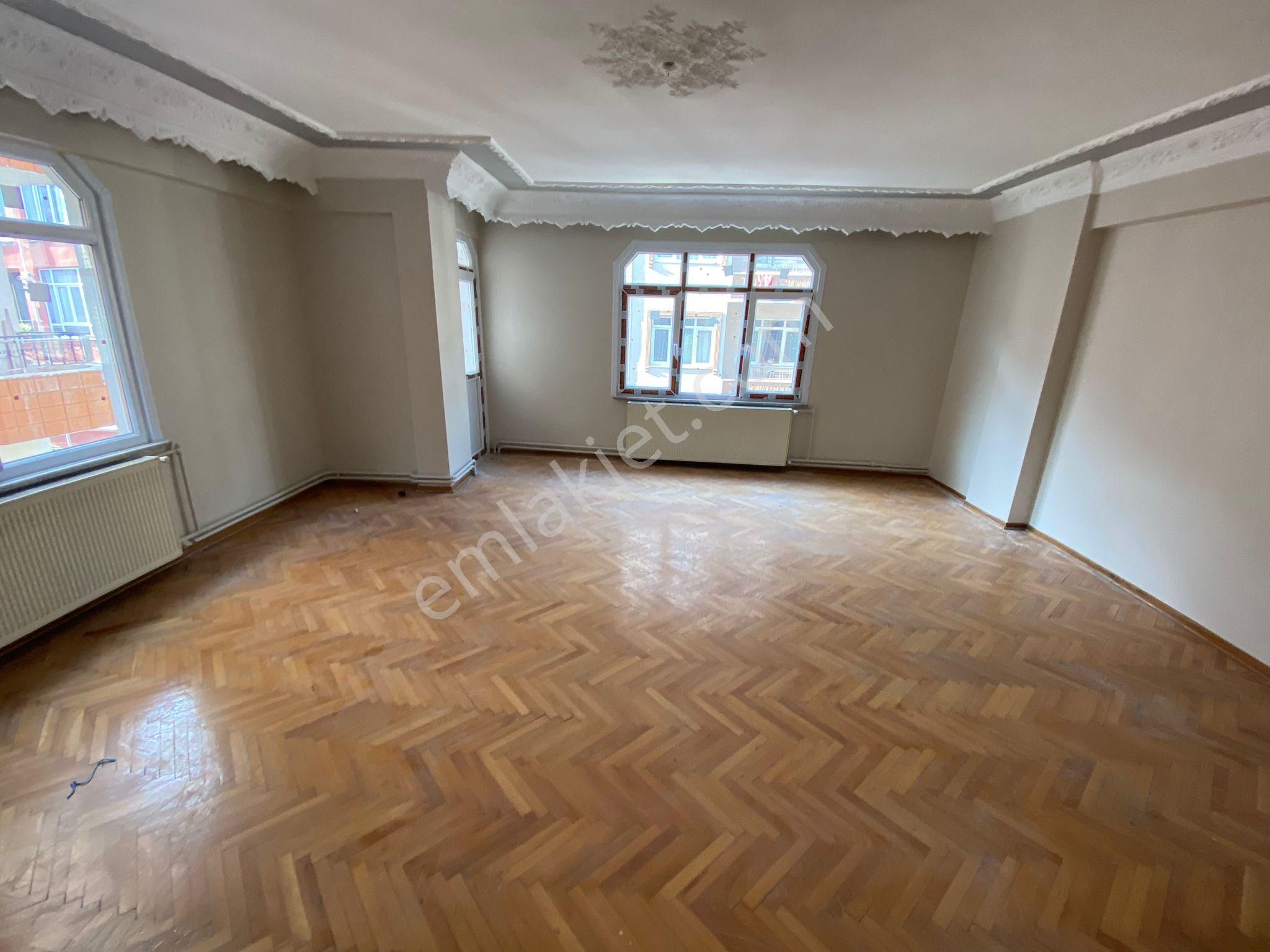 Bahçelievlerde Arsa Payı Oldukça Yüksek 160m2 Net 3+1 Asansörlü - Görsel 4