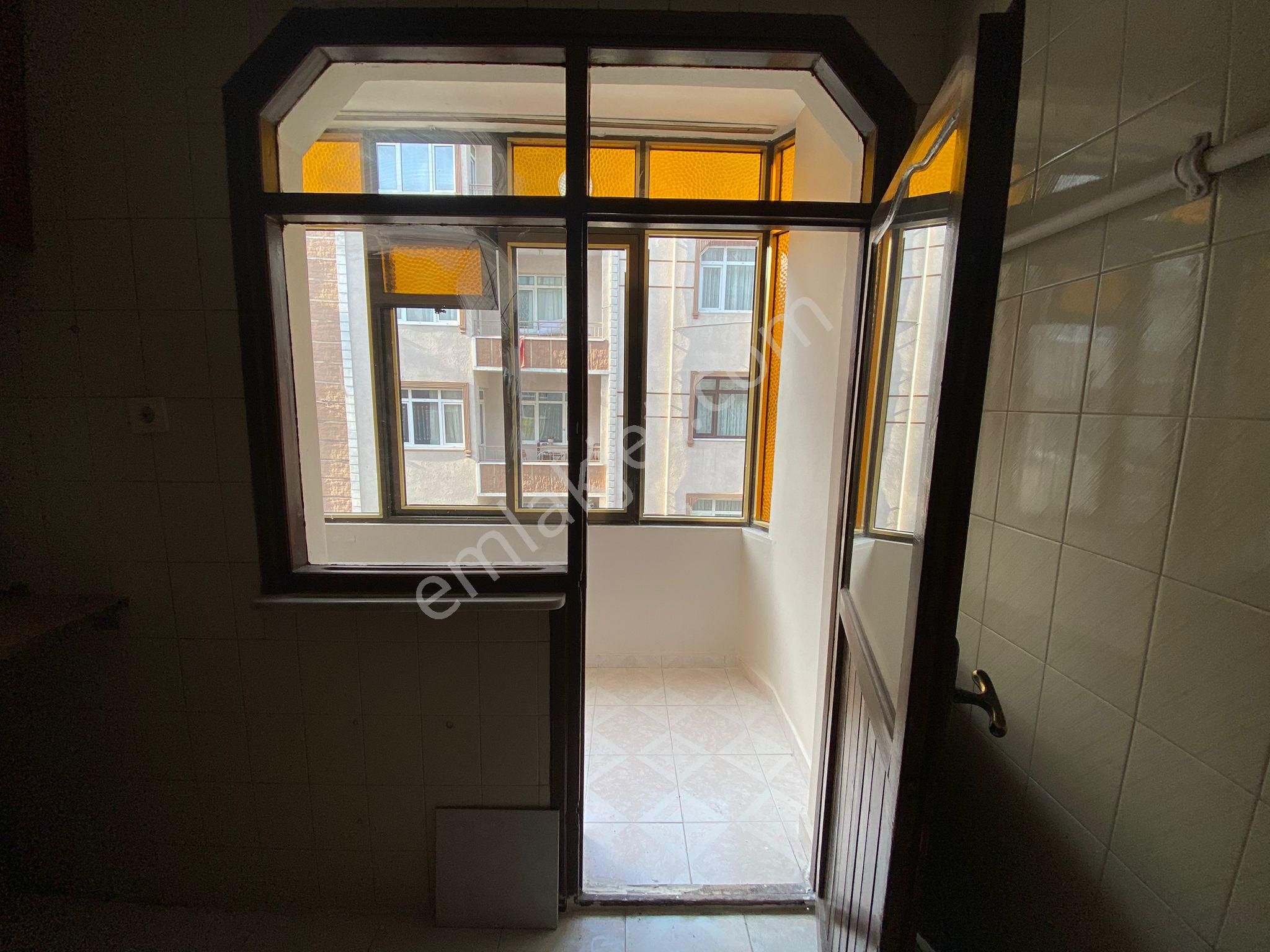 Bahçelievlerde Arsa Payı Oldukça Yüksek 160m2 Net 3+1 Asansörlü - Görsel 15