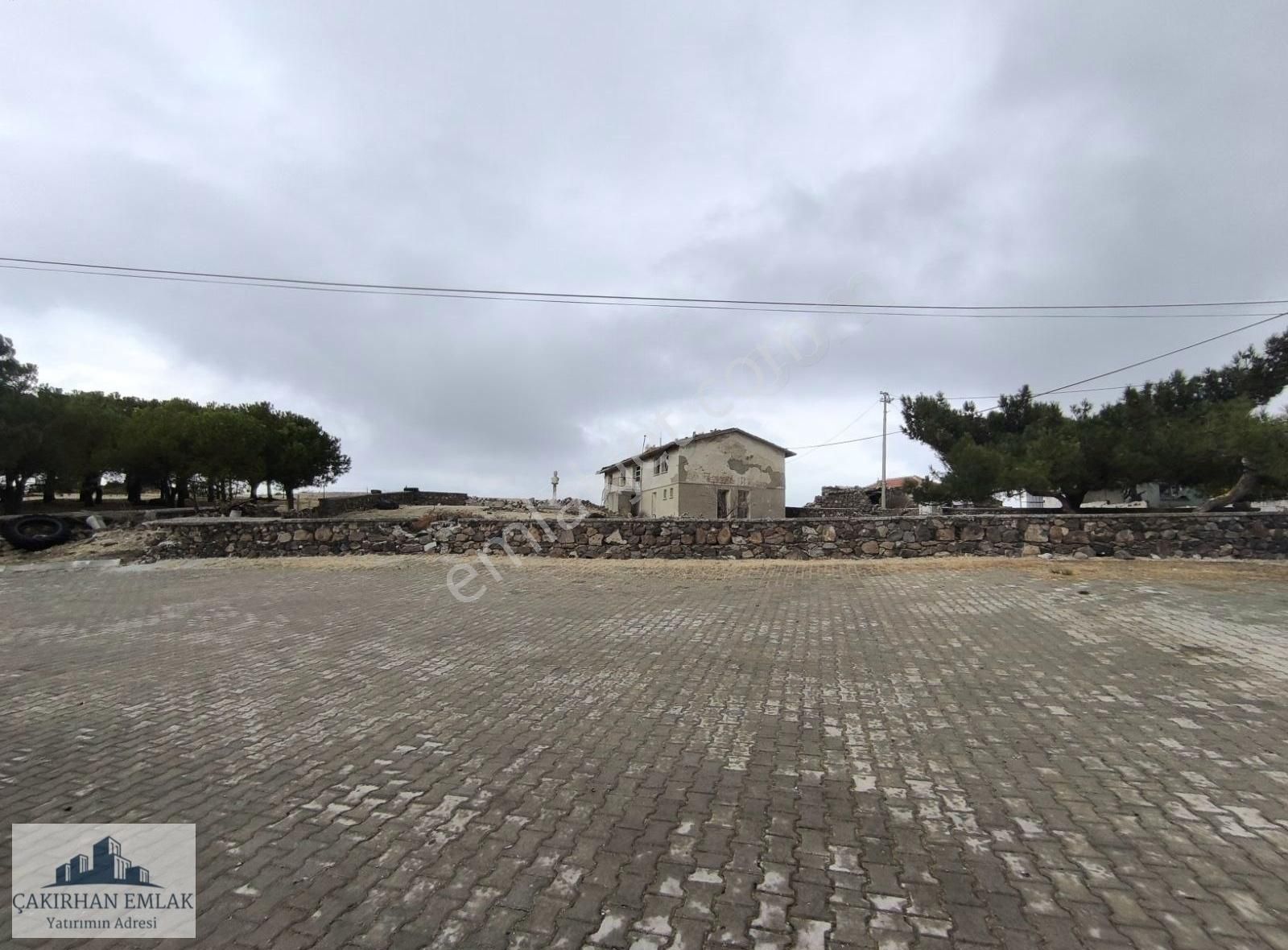 Kızıltepe Köy Merkezinde Satılık Avlulu Kargır Ev - Görsel 10