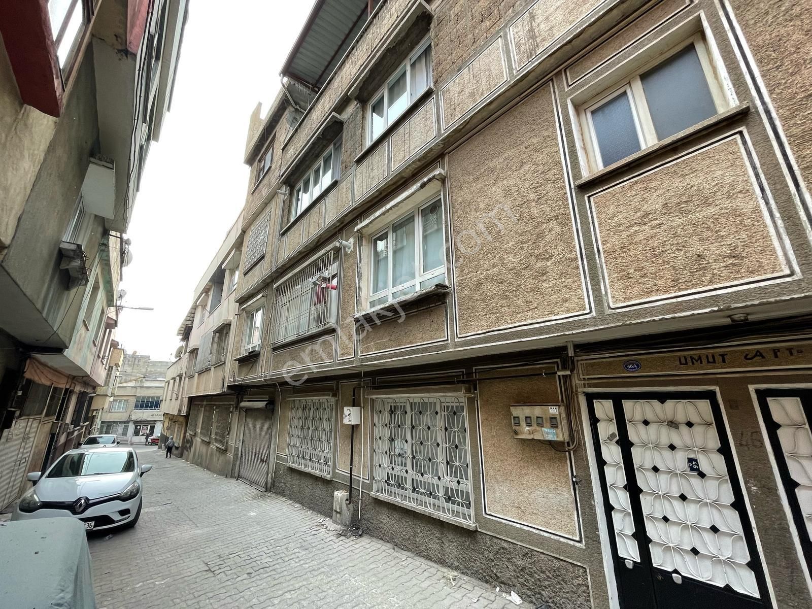 Şahinbey İstiklal Satılık Müstakil Ev Ertaş Group'tan İstiklal Mah. Satılık 3,5 Katlı Müsatakil Ev