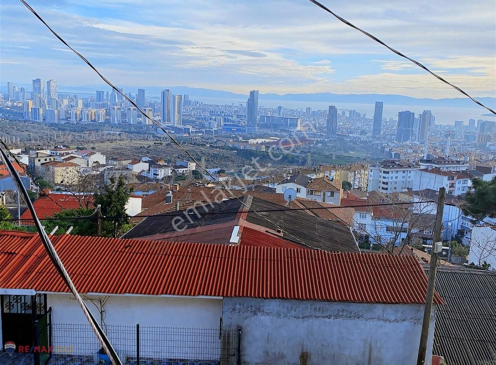 Maltepe Esenkent Satılık Konut İmarlı Maltepe Esenkent Mah Satılık 289 M2 Konut İmarlı Arsa