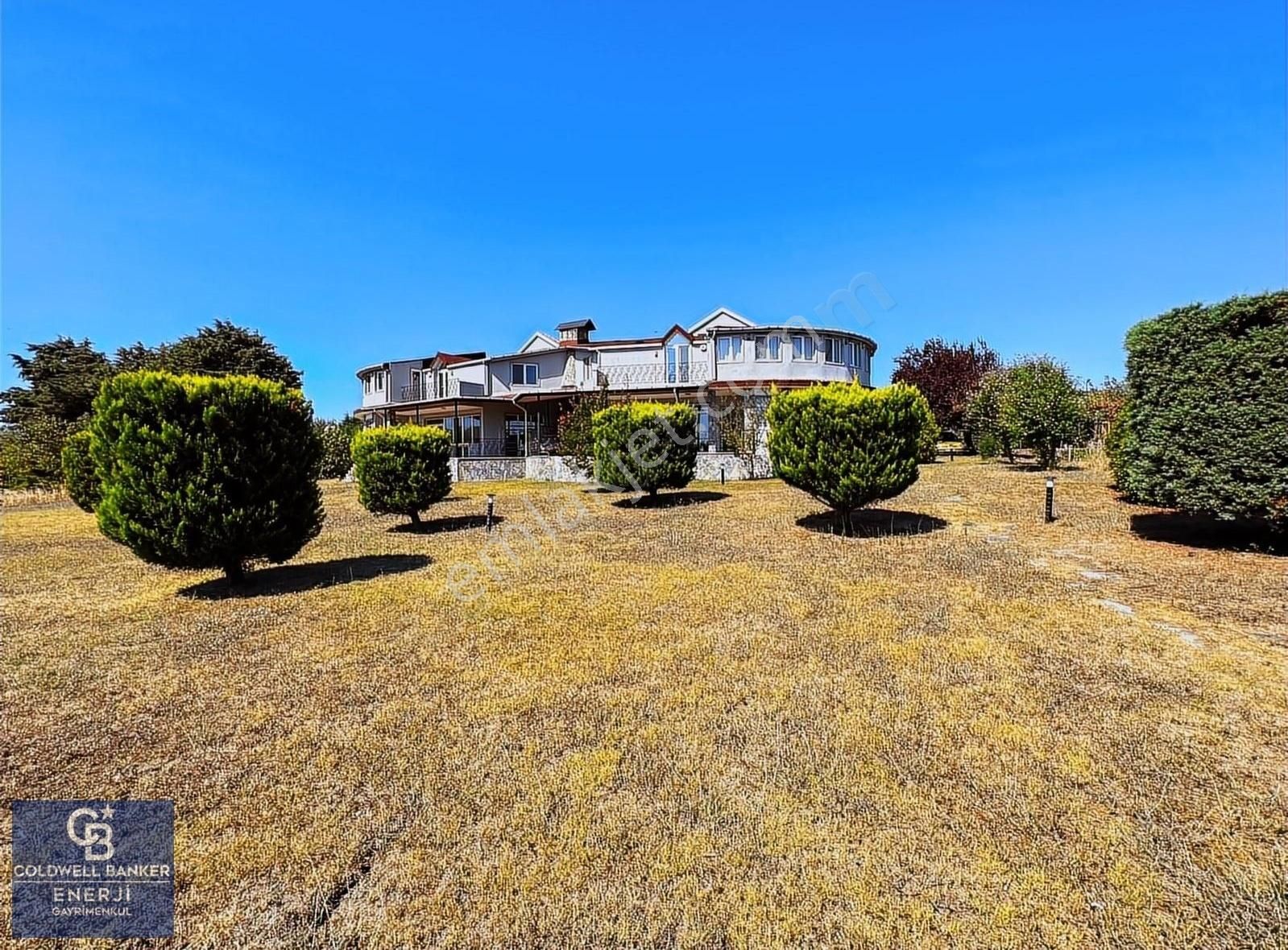 Çatalca Ovayenice Satılık Villa Çatalca Ovayenice Satılık 4 Adet Villa 14691m2 Arsa İçerisinde