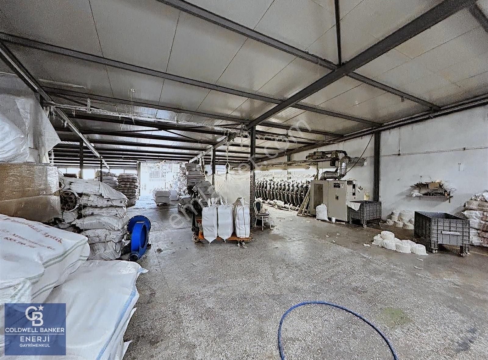 Bayrampaşa'da Satılık 750m2 Depo İmalata Uygun Merkezi Lokasyon - Görsel 12