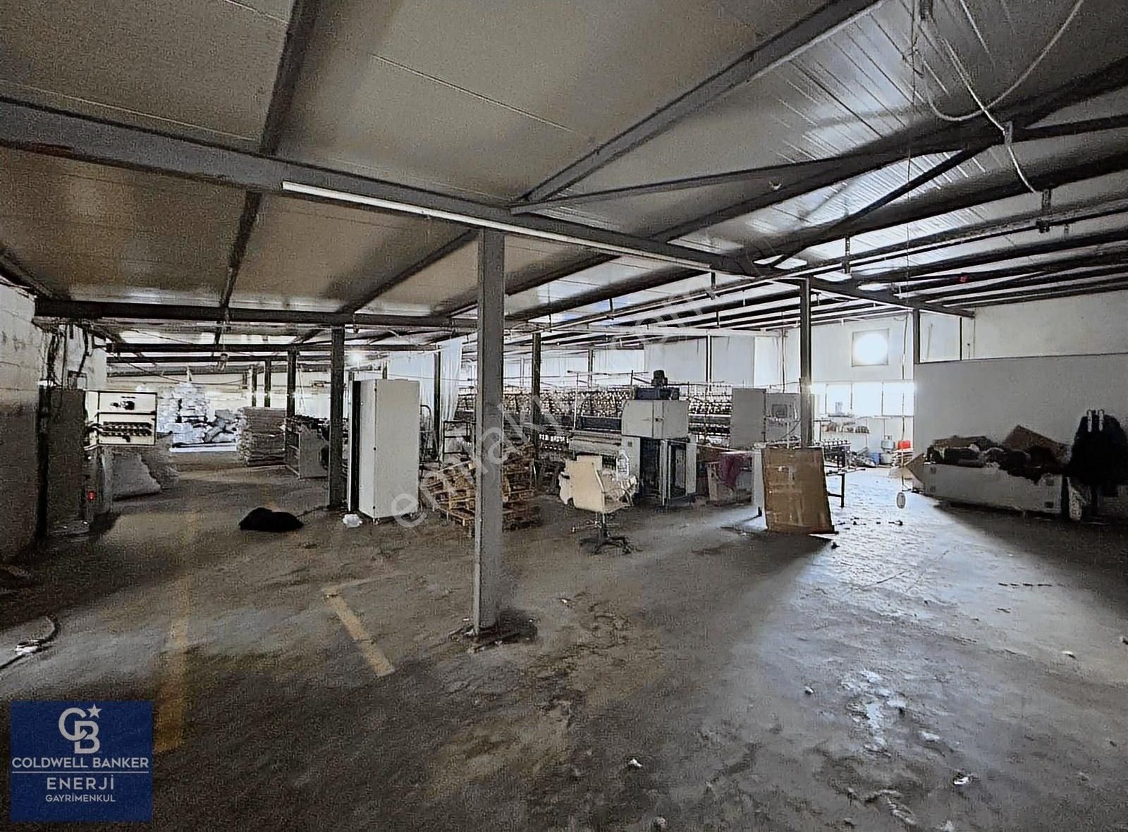 Bayrampaşa'da Satılık 750m2 Depo İmalata Uygun Merkezi Lokasyon - Görsel 9