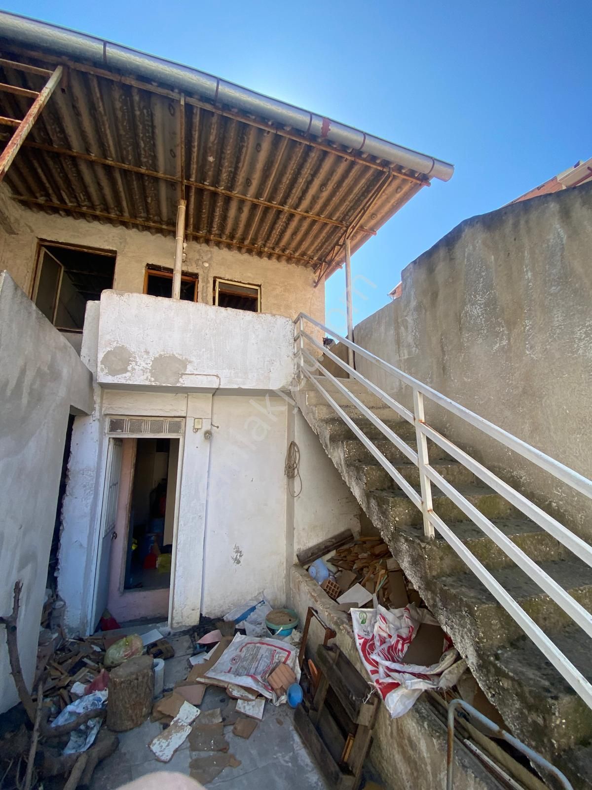 Kurtuluş Mahallesinde Satılık Müstakil Ev - Görsel 9