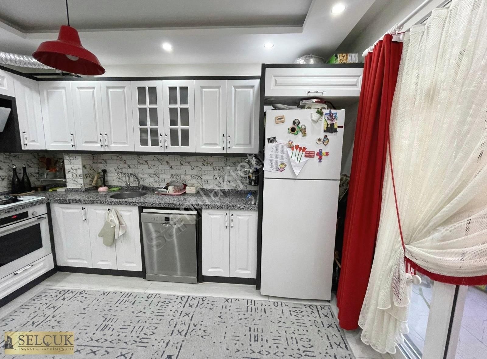 Selçuk'tan Muradiye 3+1 Geniş Arakat Lüks Satılık Daire - Görsel 15