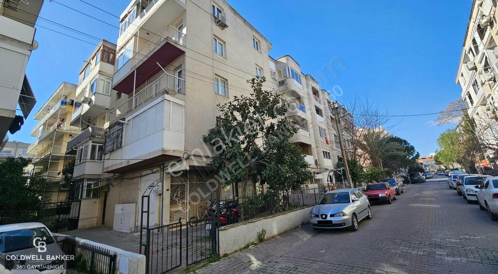 Karşıyaka Bahçelievler Satılık Daire İzmir Karşıyaka Bahçelievler'de 3+1 Ara Kat Kapalı Mutfak Daire