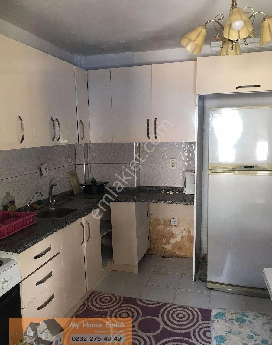 Konak Zeytinlik Kiralık Daire Konak Zeytinlik Mahallesi'nde Eşyalı 3+1 Kiralık Daire