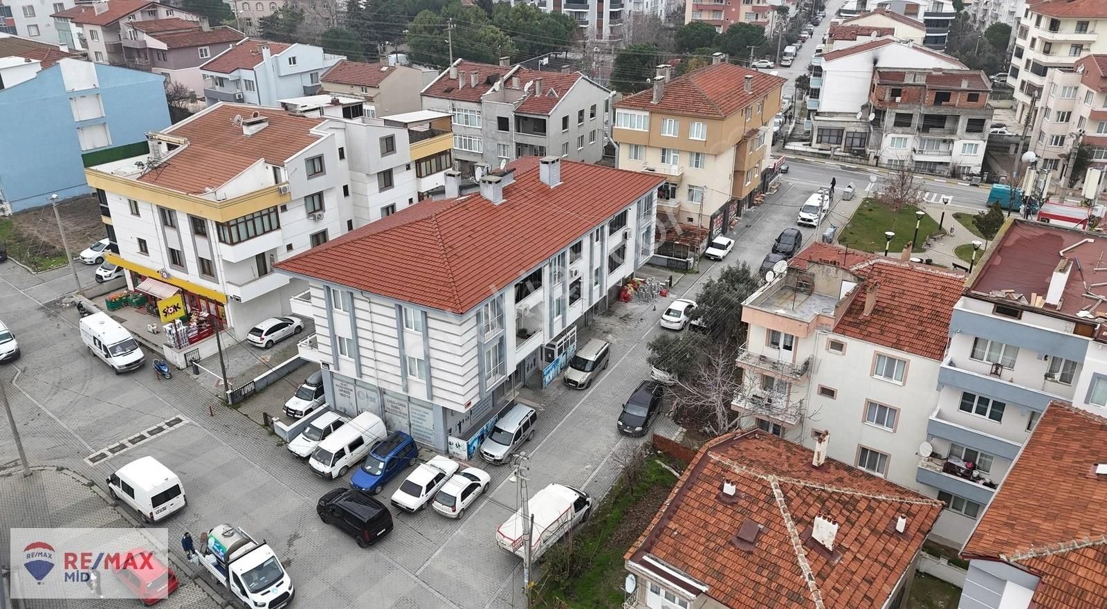 Karesi Atatürk Kiralık Dükkan & Mağaza Re/max Mid'den Karizma Pazaryeri Yanında Kiralık 150m2 Dükkan