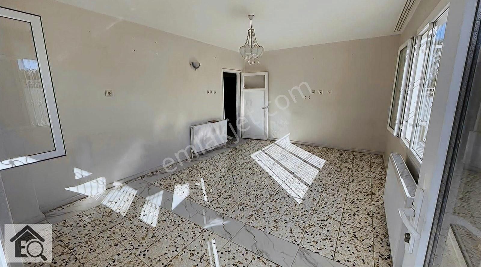 Yüreğir Yenidoğan Kiralık Müstakil Ev 2+1 Doğalgazlı