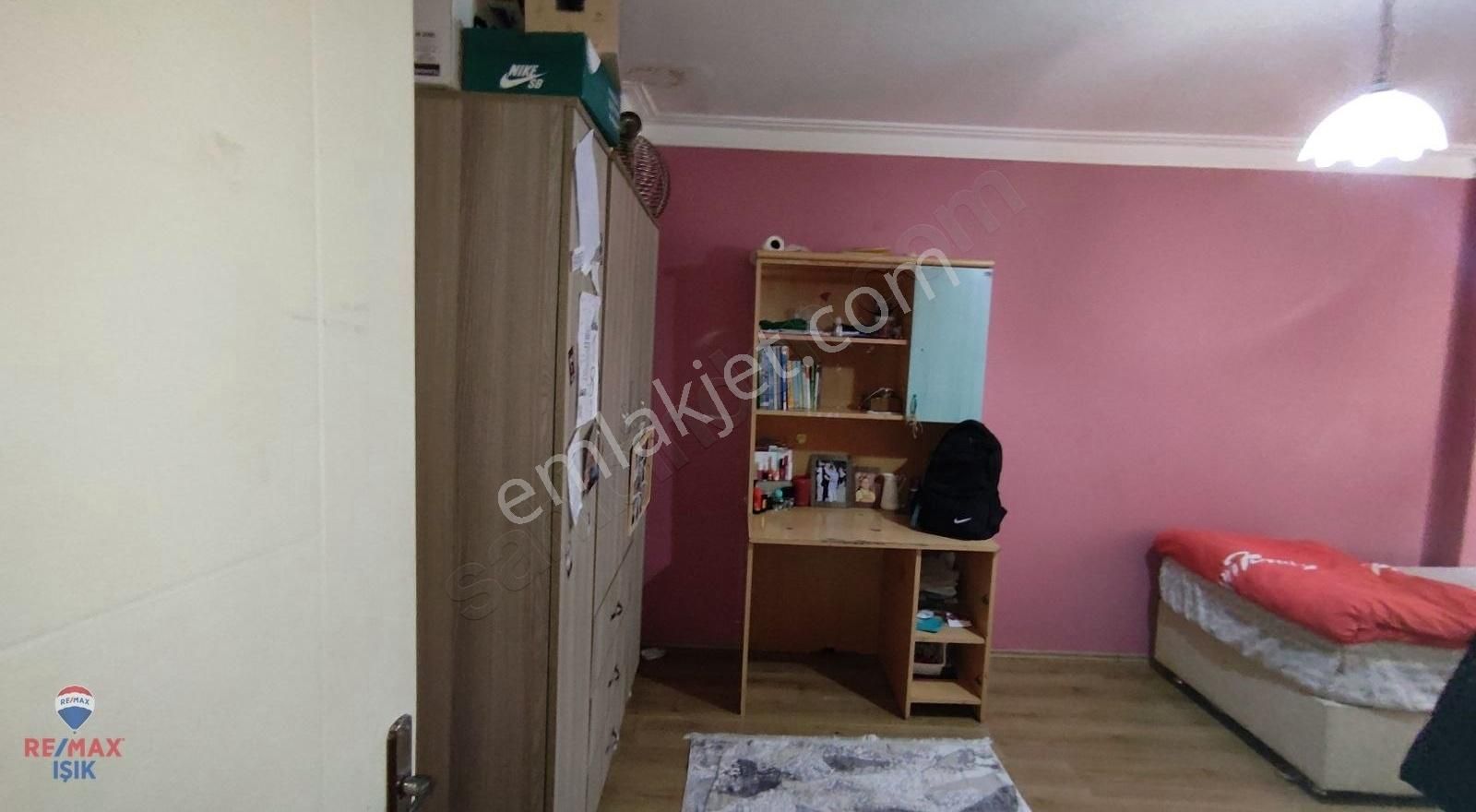 Maltepe Fındıklı Satılık Daire Maltepe Fındıklı'da 3+1 Çok Geniş Kullanışlı Teraslı Daire