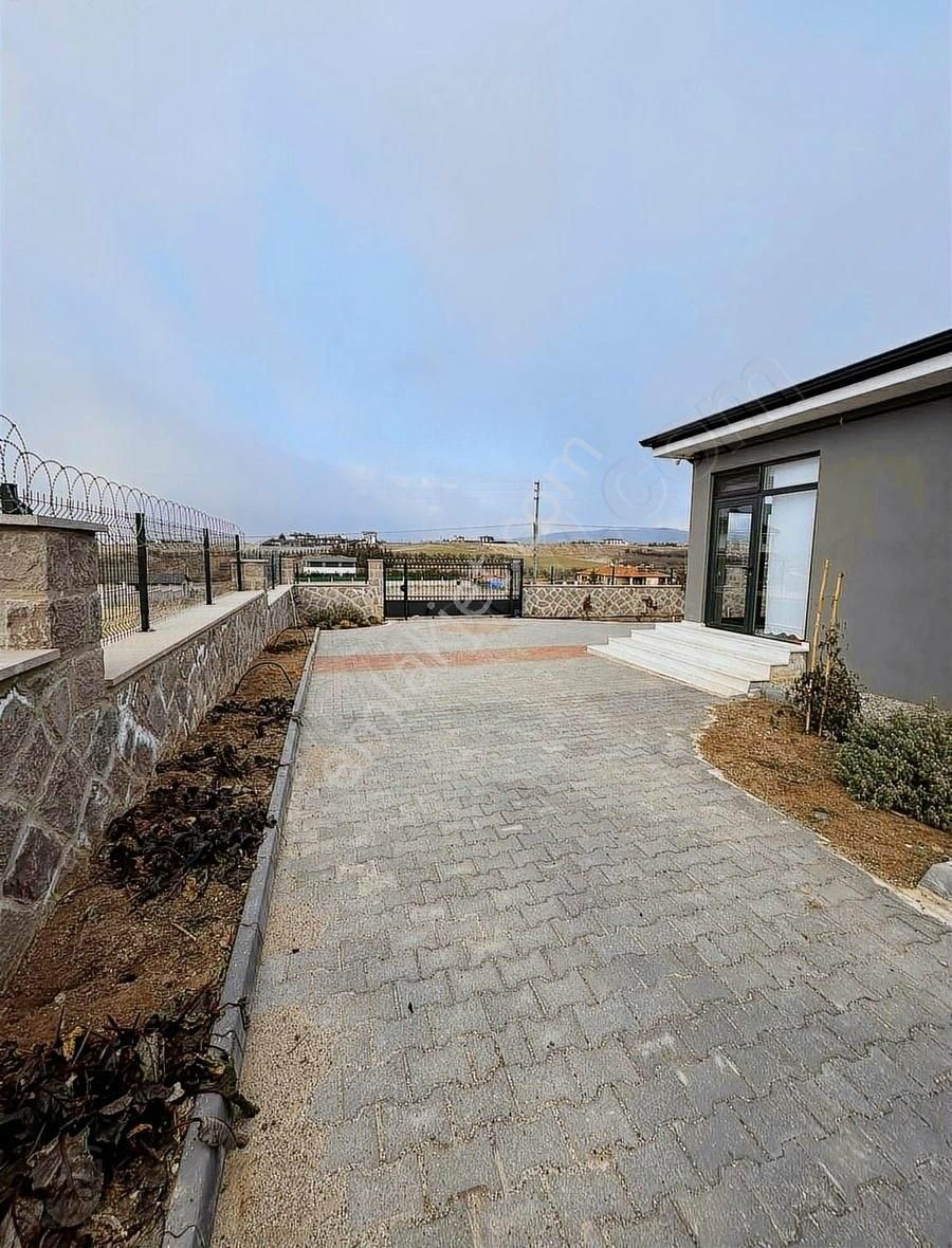 Gölbaşı Bahçelievler Satılık Villa Bahçelievler De Müstakil Villa Göl Manzaralı Konum