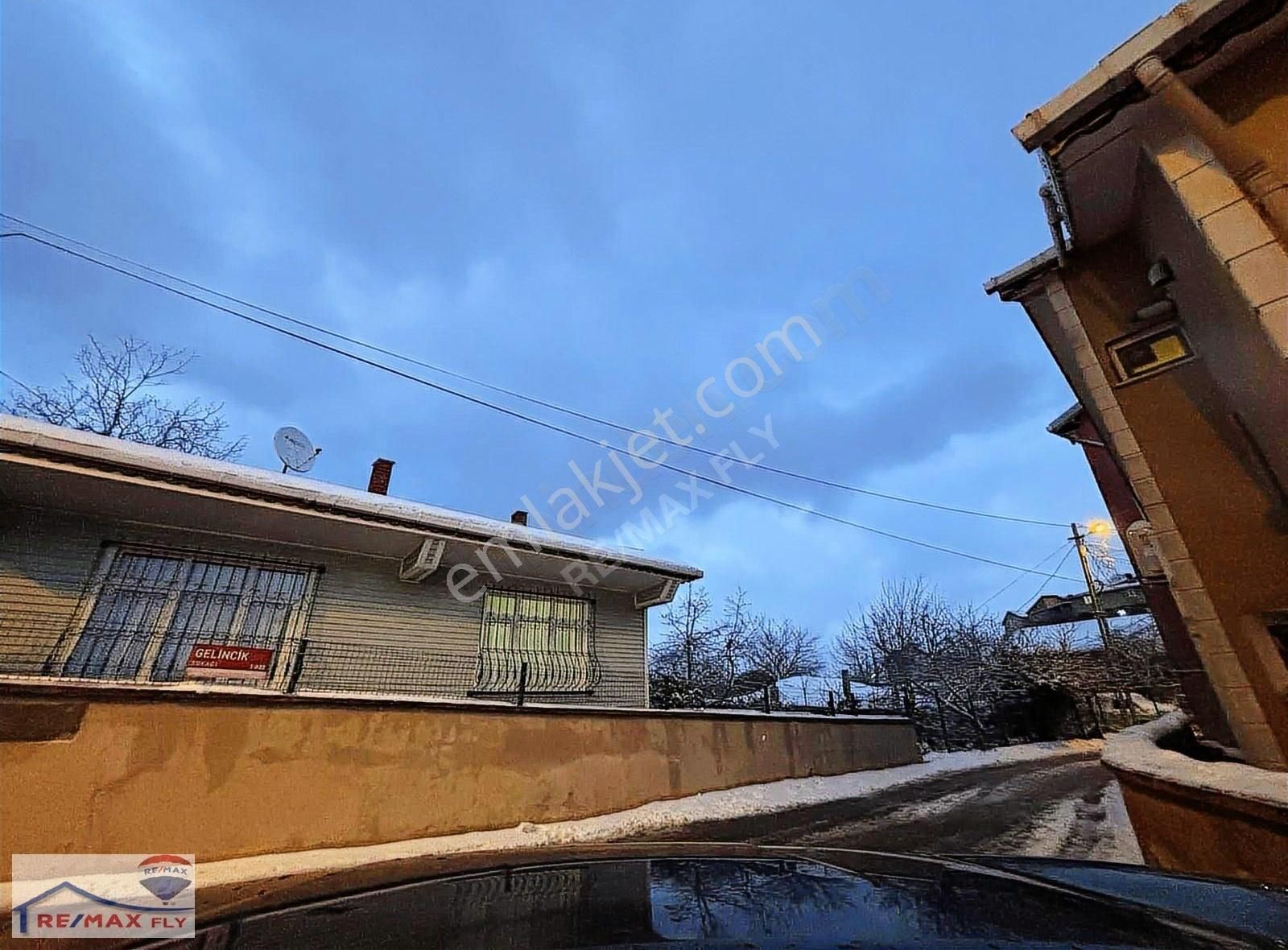 Beykoz Ortaçeşme'de Boğaz Manzaralı 2 Katlı Satılık Müstakil Ev - Görsel 34