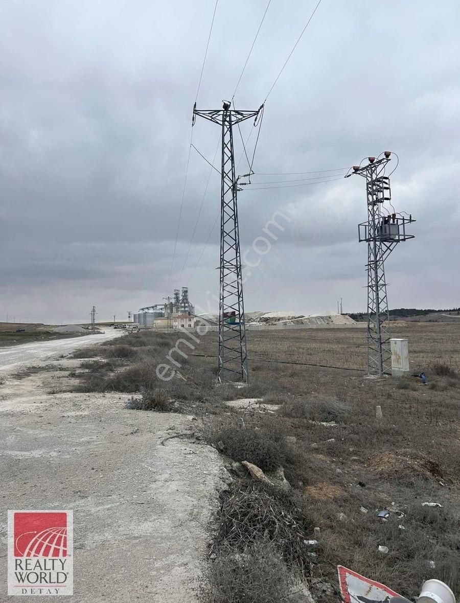 Mahmudiye Işıklar Satılık Sanayi İmarlı Mahmudiye'de Satılık Sanayi İmarlı Arsa