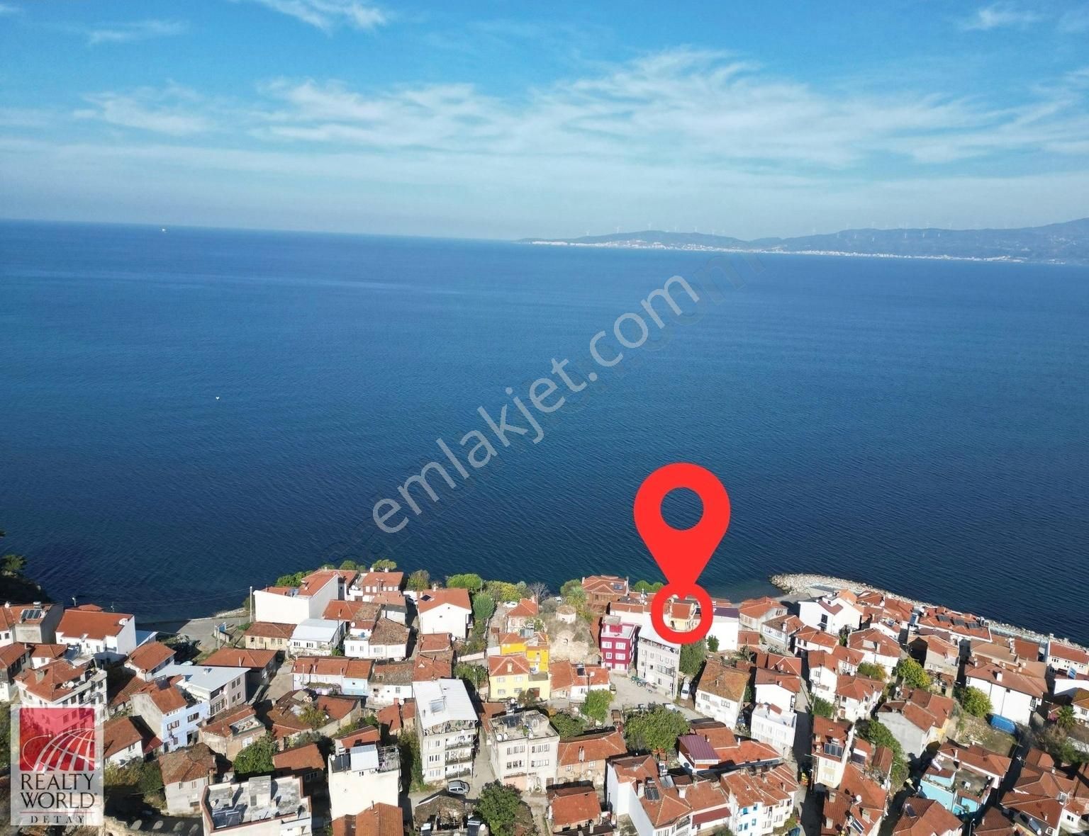 Mudanya Tirilye Satılık Villa Trilye'de Sahile Yürüme Mesafesi'nde Yenilenmiş Eşyalı Villa