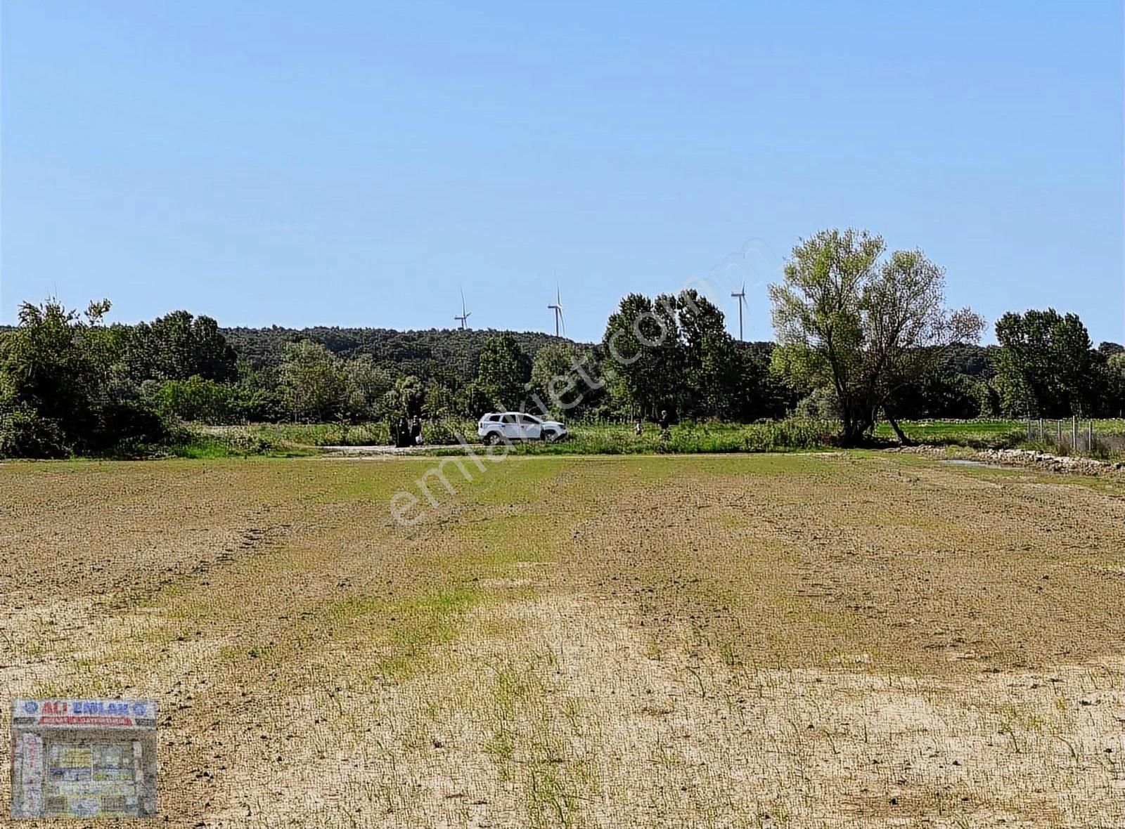 Çatalca Karacaköy Merkez Satılık Tarla Çatalca Karacaköy'de 1adet 610metre Çaplı Muvafakatnameli