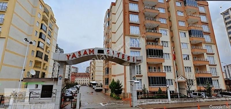 Yeşilyurt Bostanbaşı Kiralık Daire Sitede Kiralık 3+1 Daire İpek Demircan Gayrimenkulden