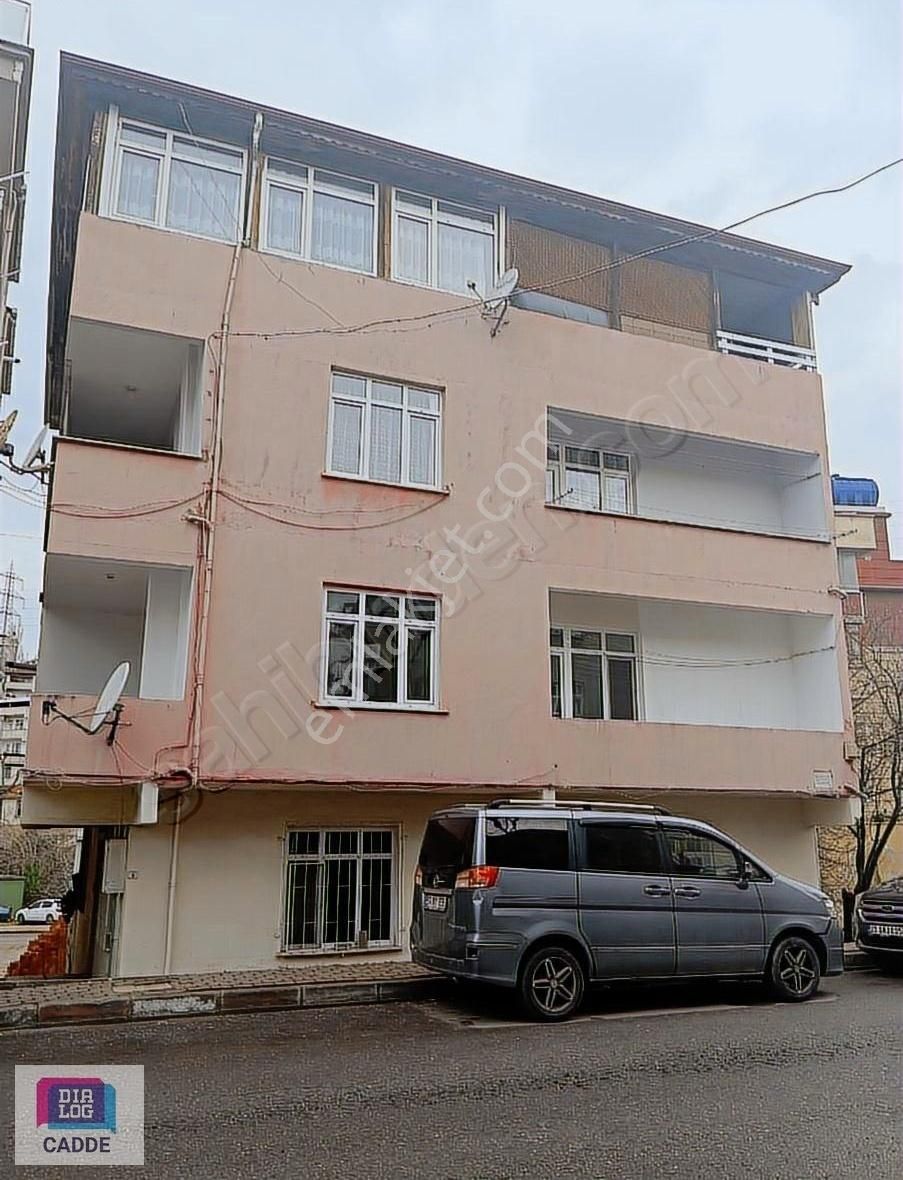 Çayırova Emek Mah 3+1 Satılık Daire