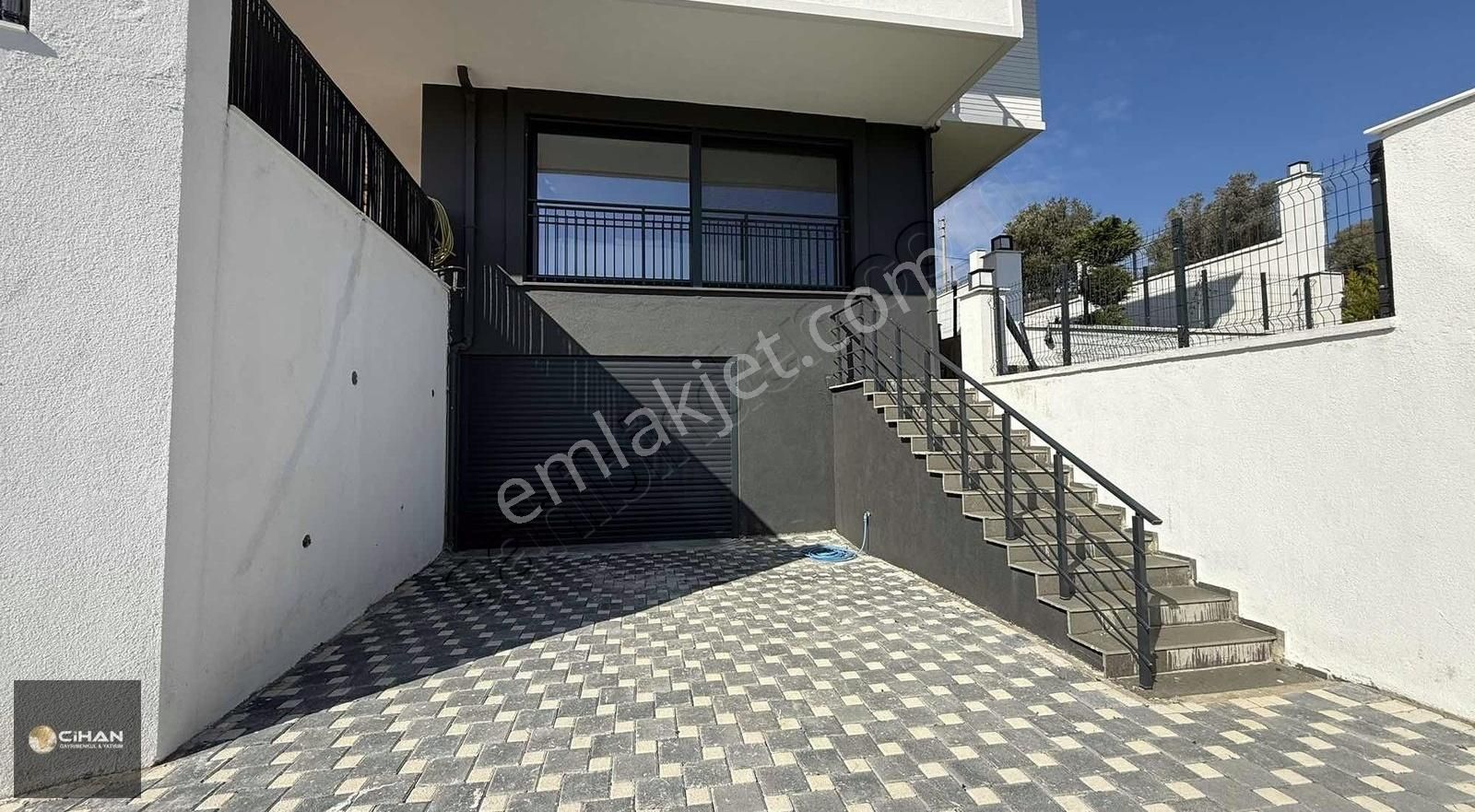 Kuşadası Merkeze 5 Dakika Uzaklıkta Malikane - Görsel 9