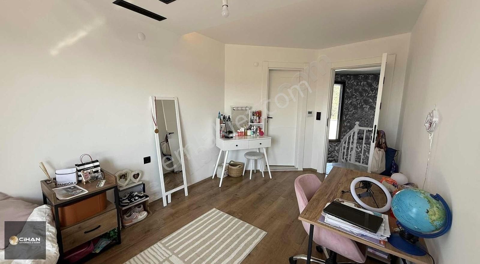 Kuşadası Merkeze 5 Dakika Uzaklıkta Malikane - Görsel 26