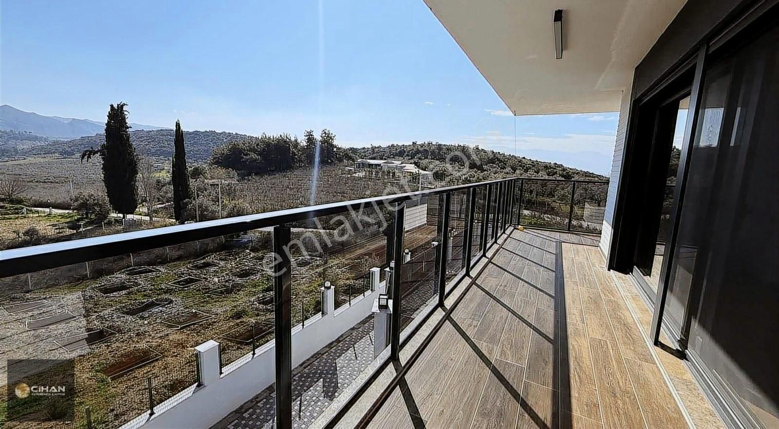 Kuşadası Merkeze 5 Dakika Uzaklıkta Malikane - Görsel 16