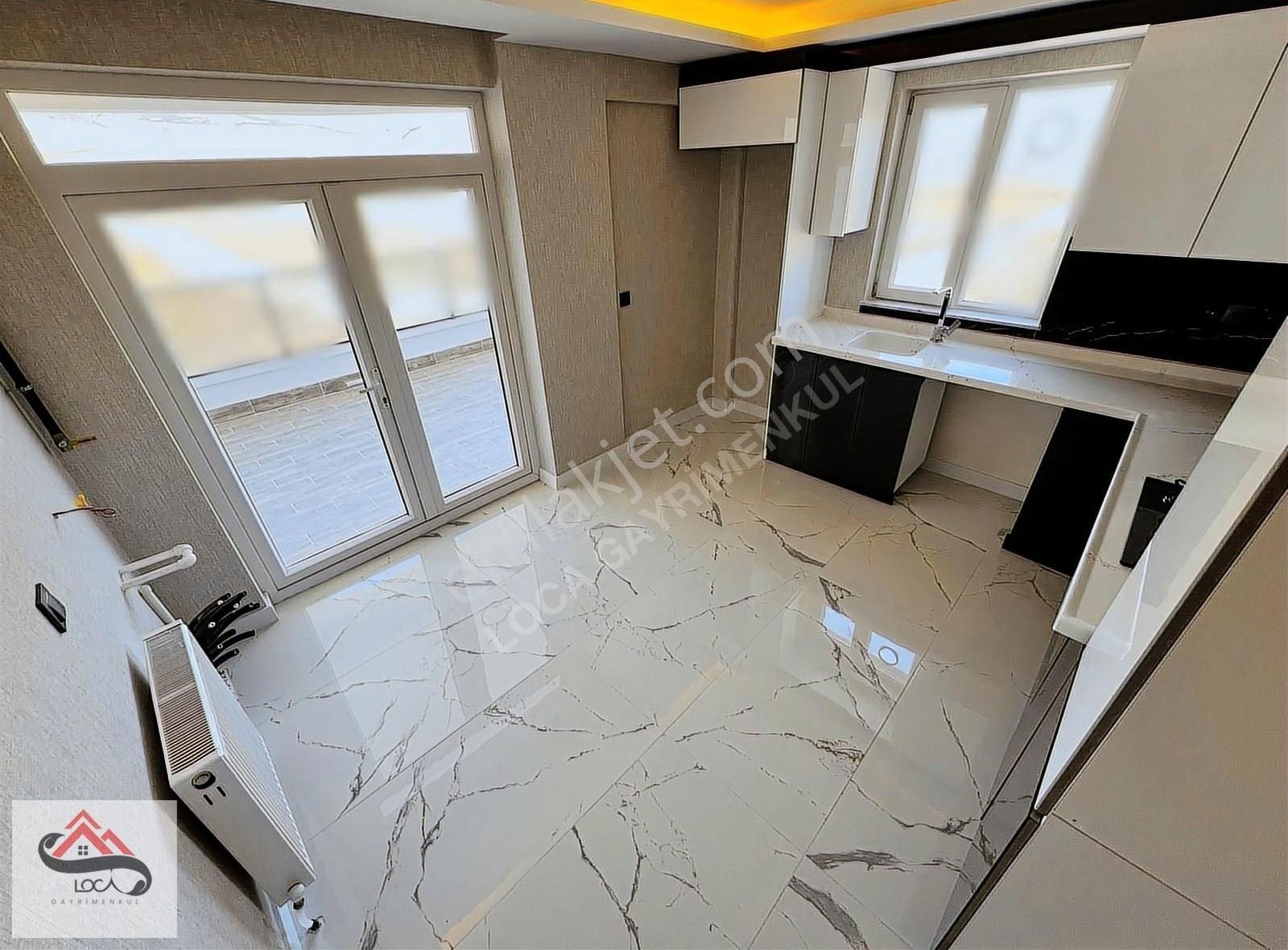 Loca'dan F.çakmak'ta Cadde Üzeri E.banyo-g.odalı 165m2 U.lüx 4+1 - Görsel 18