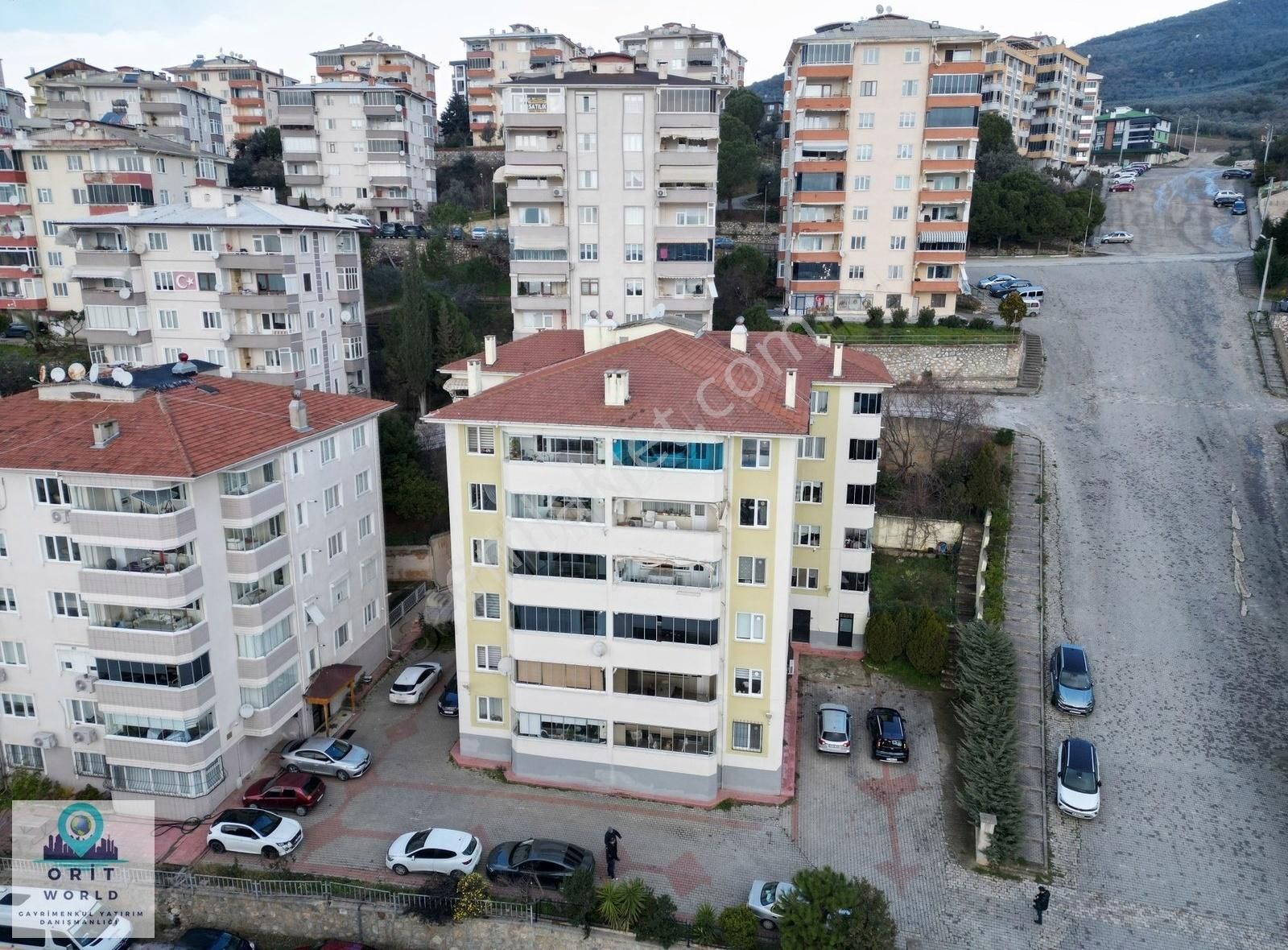 Gemlik Cumhuriyet Satılık Daire Gemlik Manastır'da Deniz Manzaralı 2+1 Masrafsız 130 Metre Daire