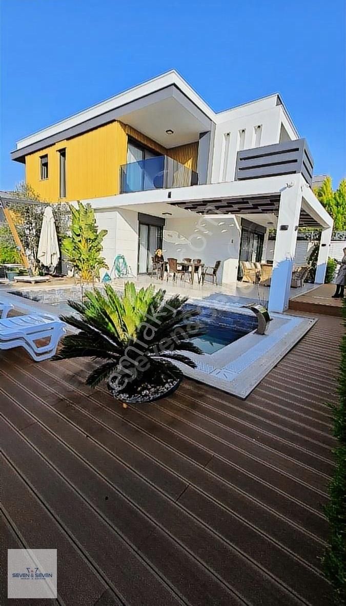 Kuşadası Soğucak Satılık Villa Seven&seven'dan Soğucakta Full Eşyalı Özel Havuzlu Lüks Villa