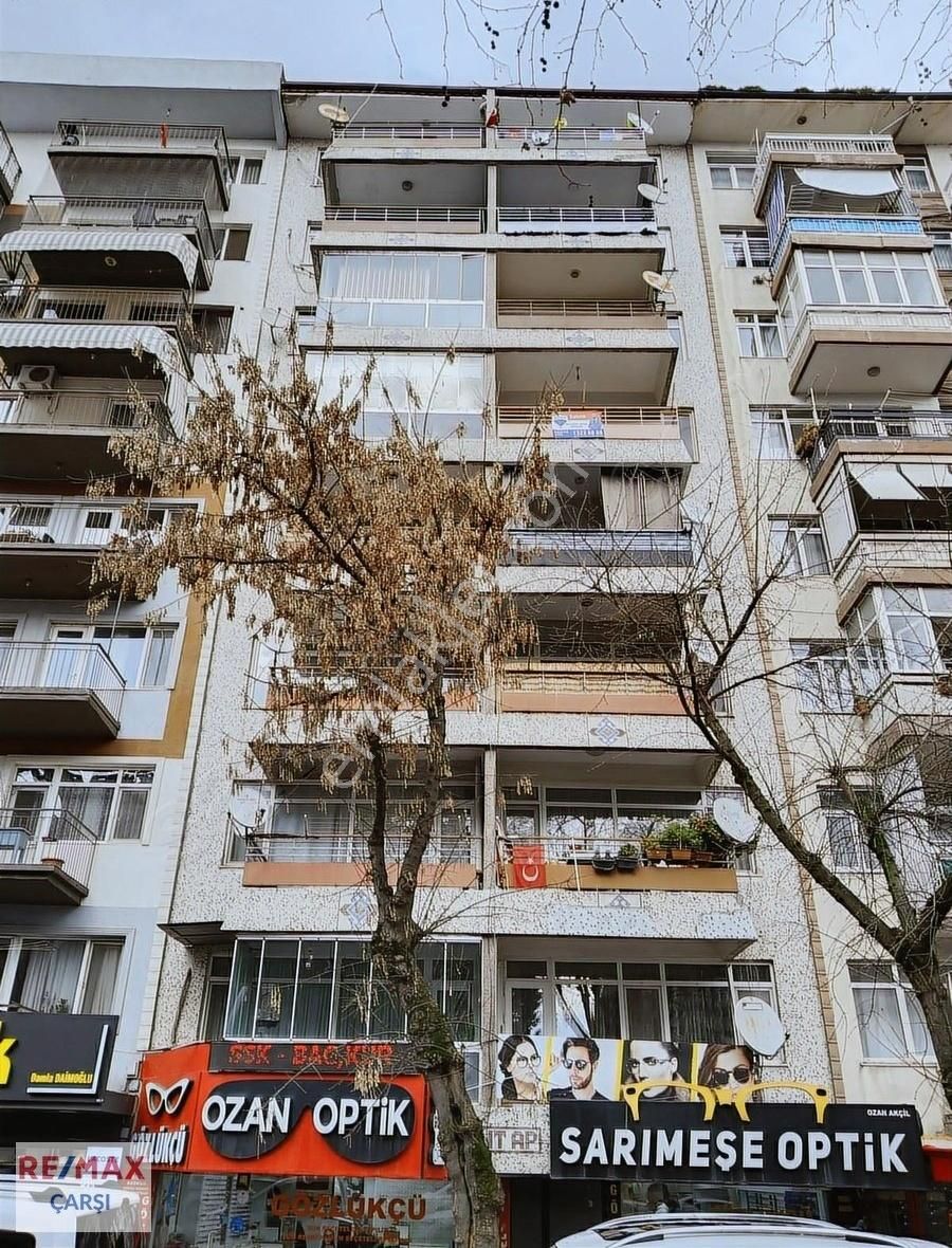 İzmit Kadıköy Satılık Daire Remax Çarşı'dan Fırsat Daire - Dünya Göz Hastahanesi Karşısı