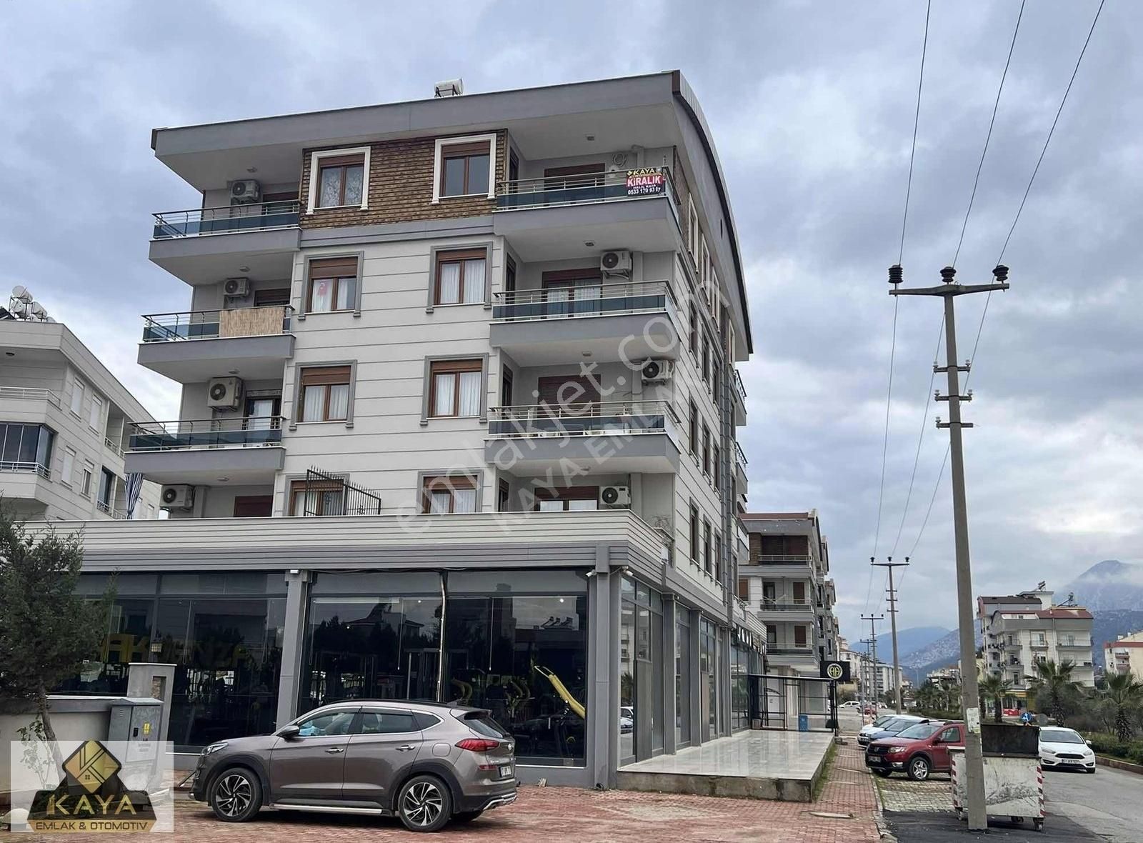 Döşemealtı Yeniköy Kiralık Daire Çiftlik Caddesinde Geniş Kullanışlı 2+1 100 M2 4/4 Katı