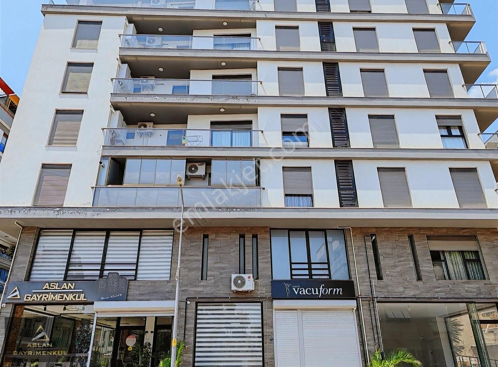 Karşıyaka İmbatlı Satılık Daire Karşıyaka Medikal Point Yakını Dubleks 3+1 Satılık 255m2 Daire