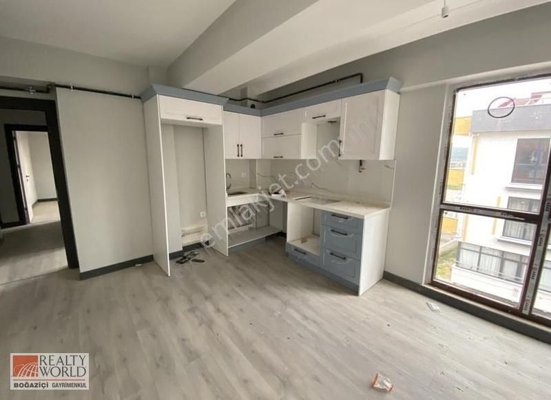 Çanakkale Merkez Kepez Bld. (Cumhuriyet) Kiralık Daire Çanakkale Kepez Cumhuriyette Ara Kat Açık Mutfak 2+1 Daire