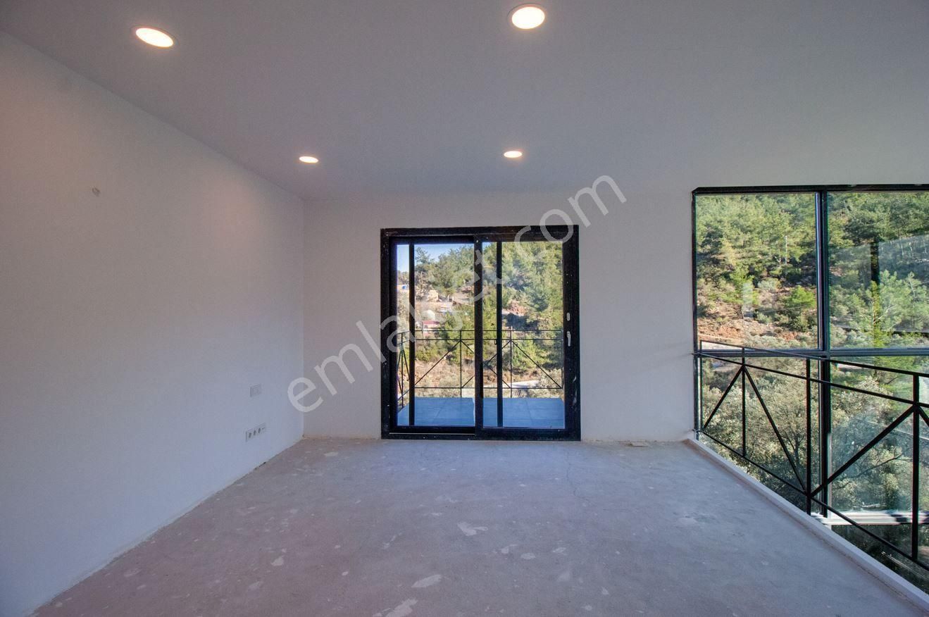 Milas Kısırlar'da 5+2 Lüx Villa (1000 M2 Arazi) - Görsel 14