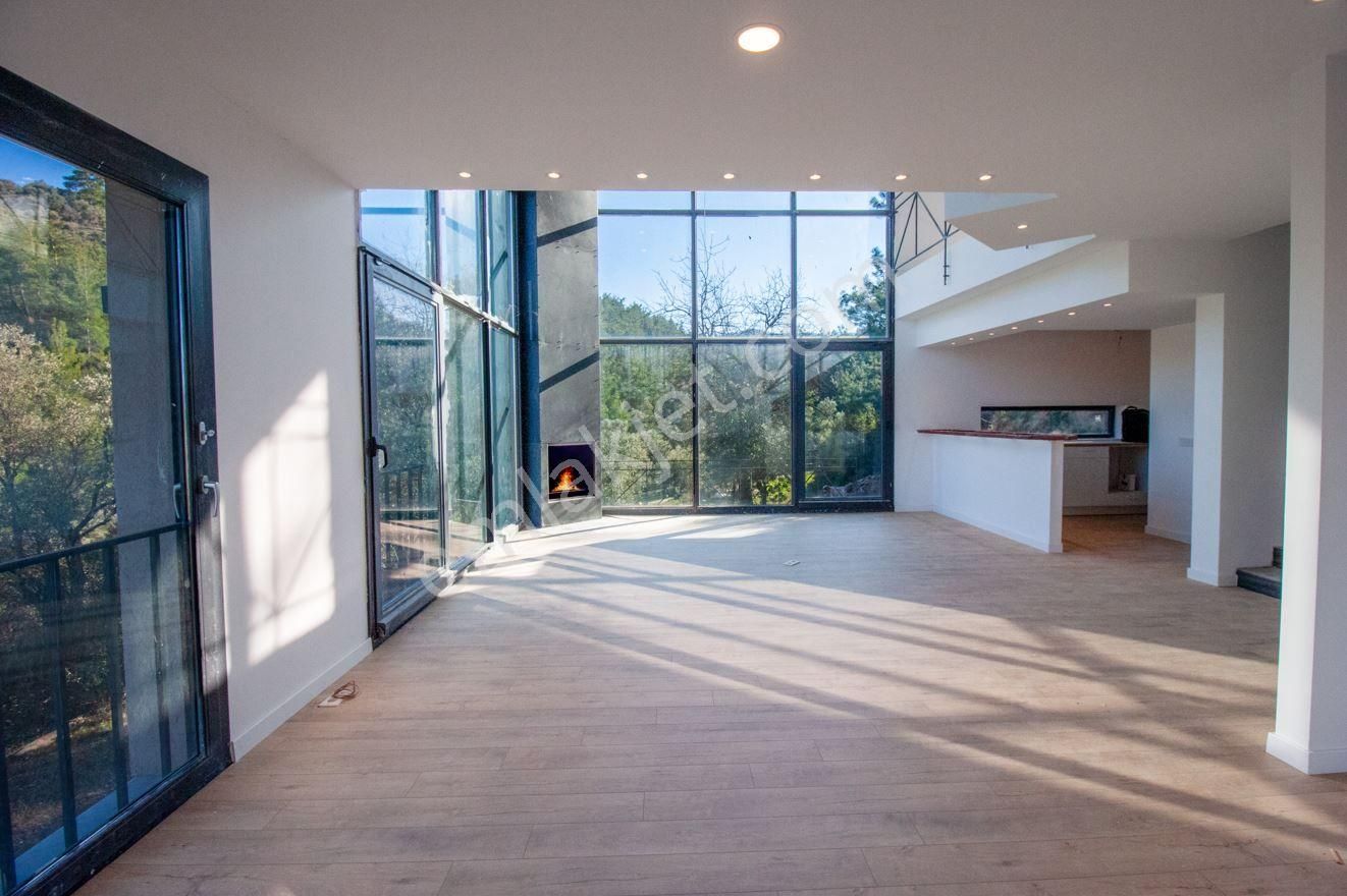 Milas Kısırlar'da 5+2 Lüx Villa (1000 M2 Arazi) - Görsel 8