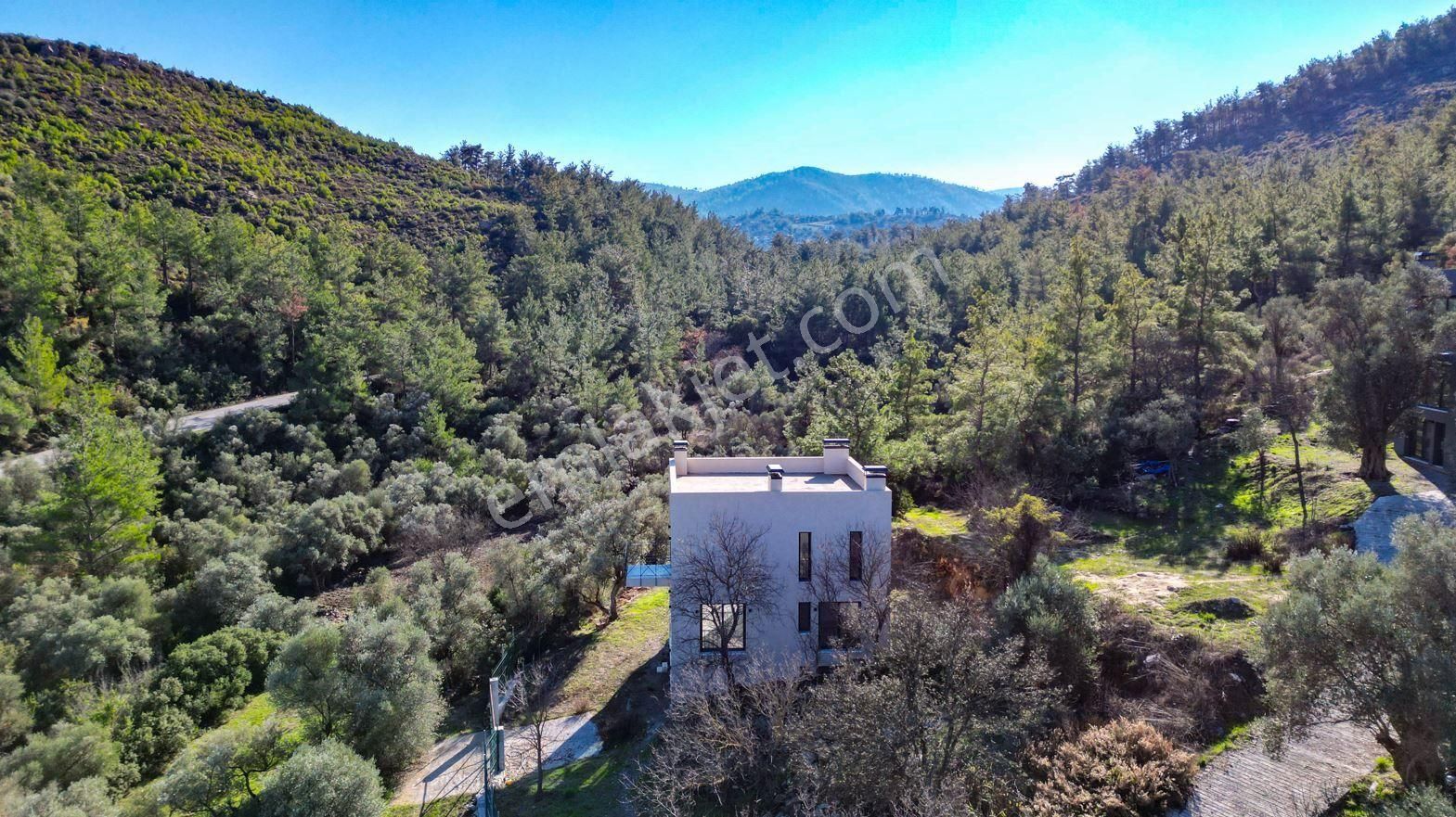 Milas Kısırlar'da 5+2 Lüx Villa (1000 M2 Arazi) - Görsel 4