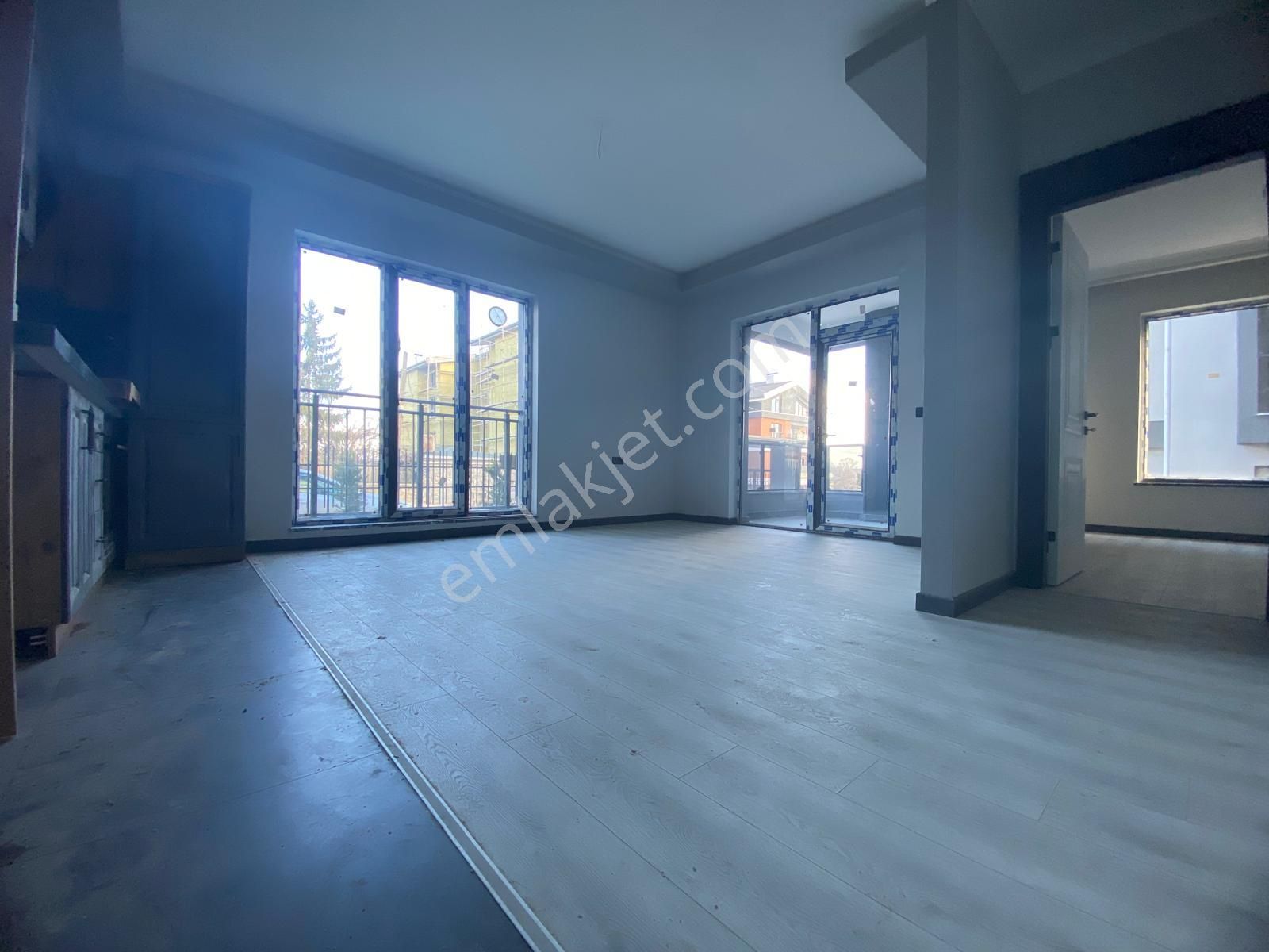 İncek Taşpınar Butik Sitede Lüks Yapılı Kiralık 1+1 Daire - Görsel 22